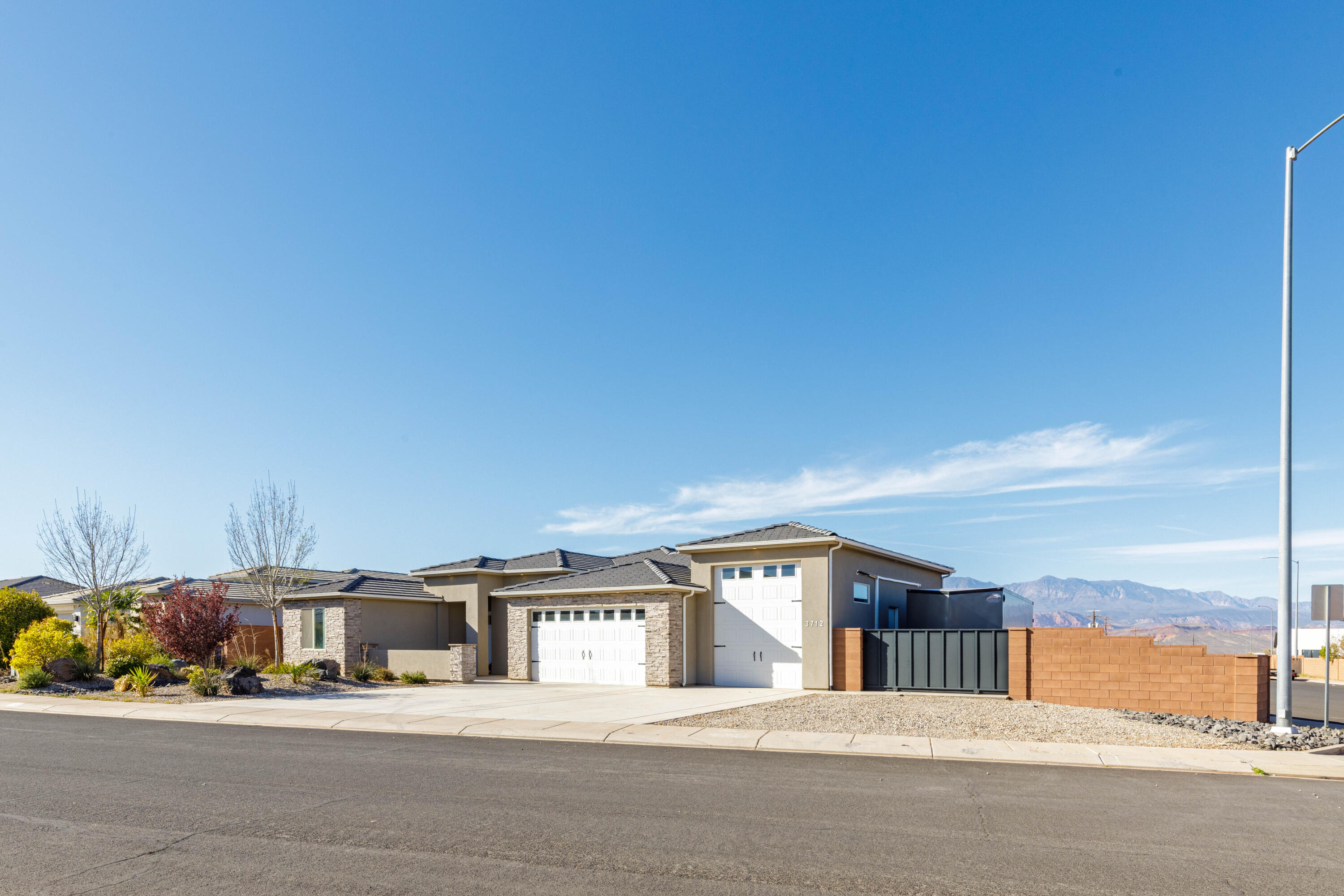 DIXIE SPRINGS - Residential