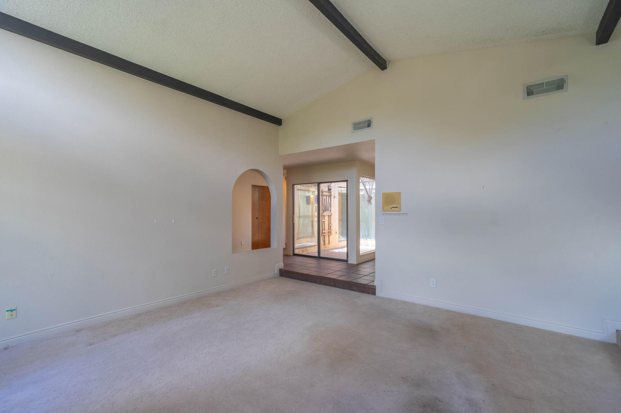 BLOOMINGTON HILLS - Residential