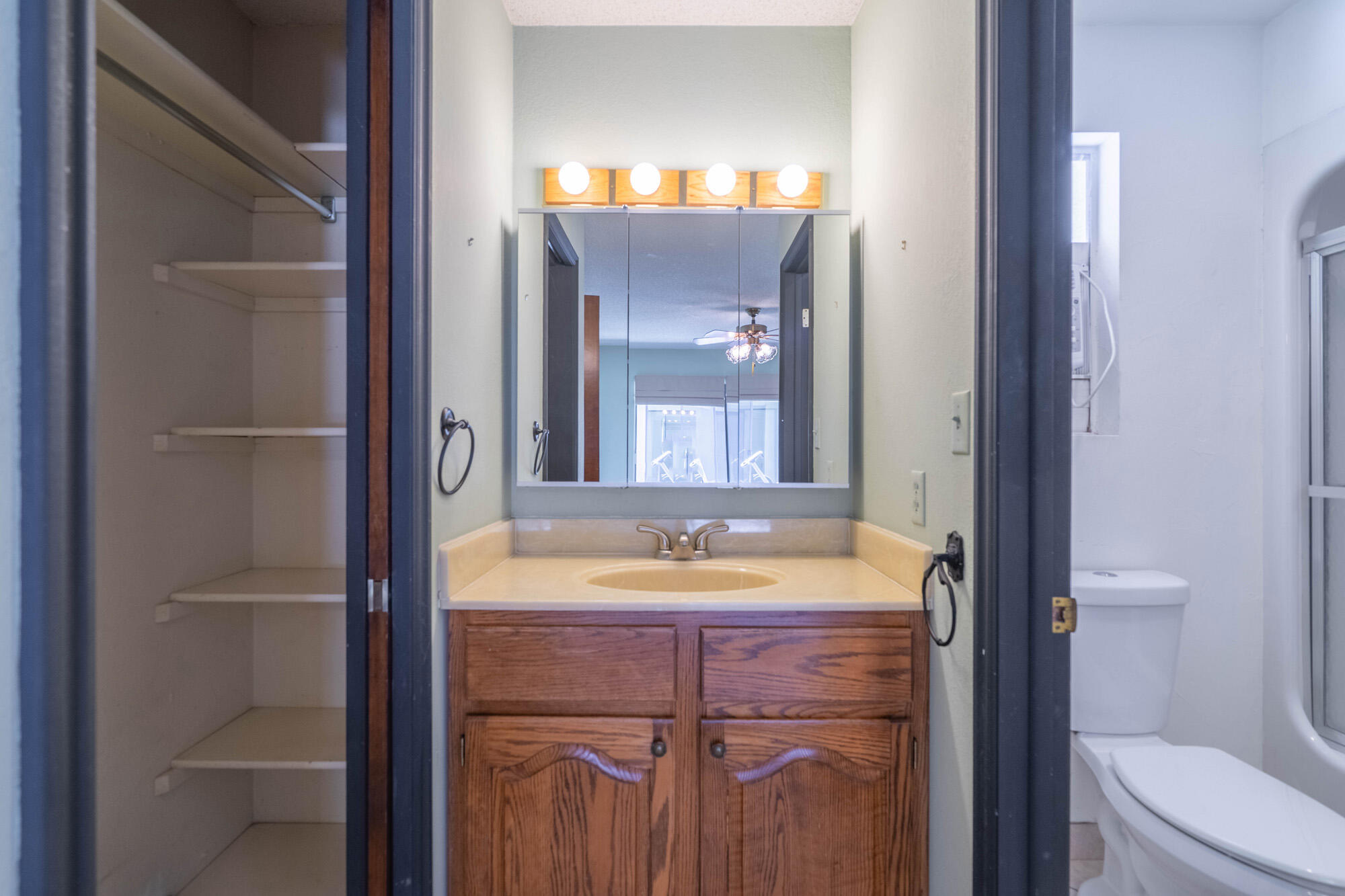 BLOOMINGTON HILLS - Residential