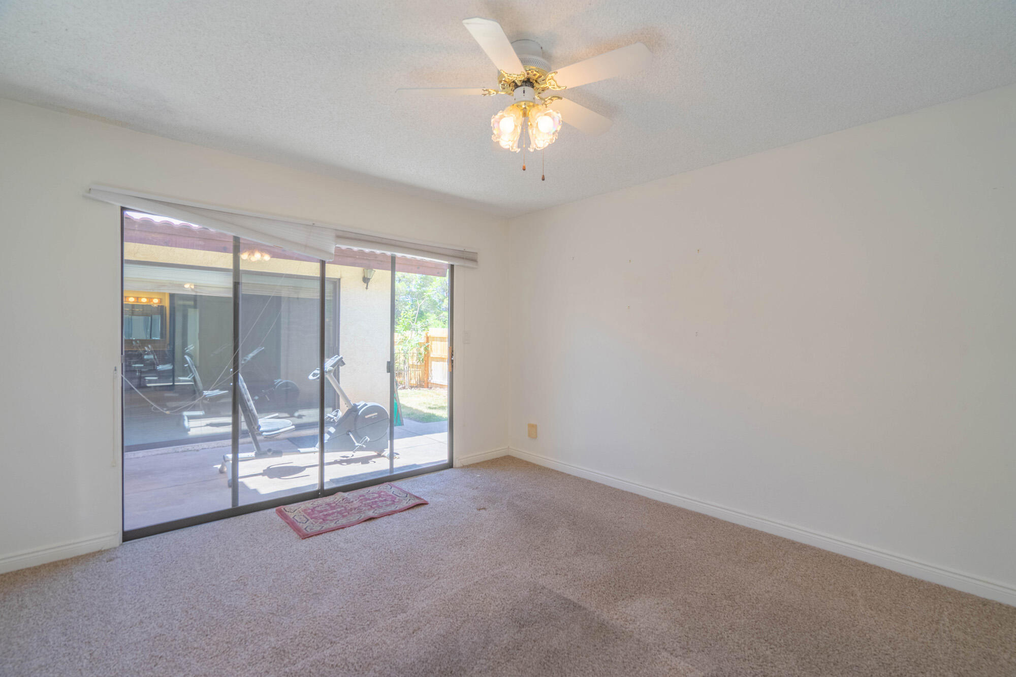 BLOOMINGTON HILLS - Residential