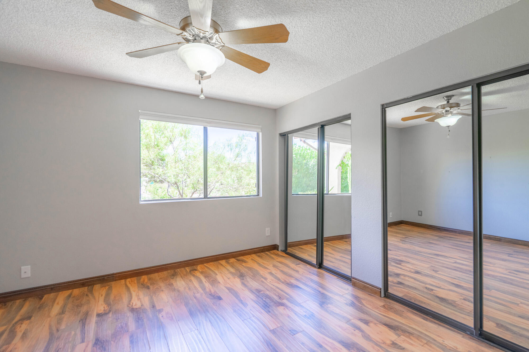 BLOOMINGTON HILLS - Residential