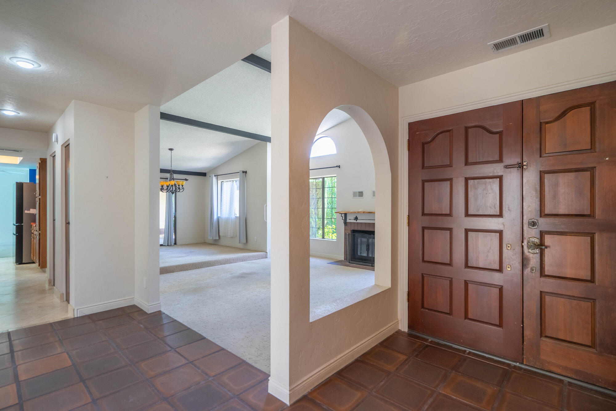 BLOOMINGTON HILLS - Residential