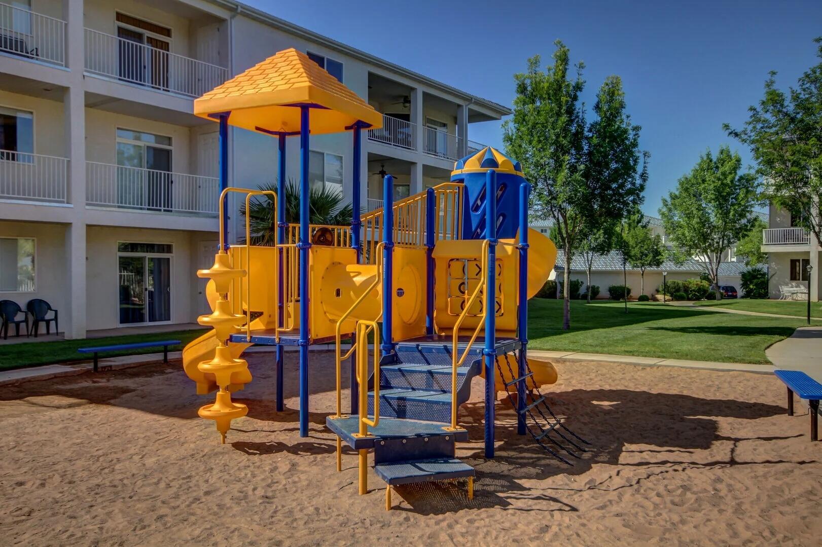 LAS PALMAS RESORT CONDOS - Residential