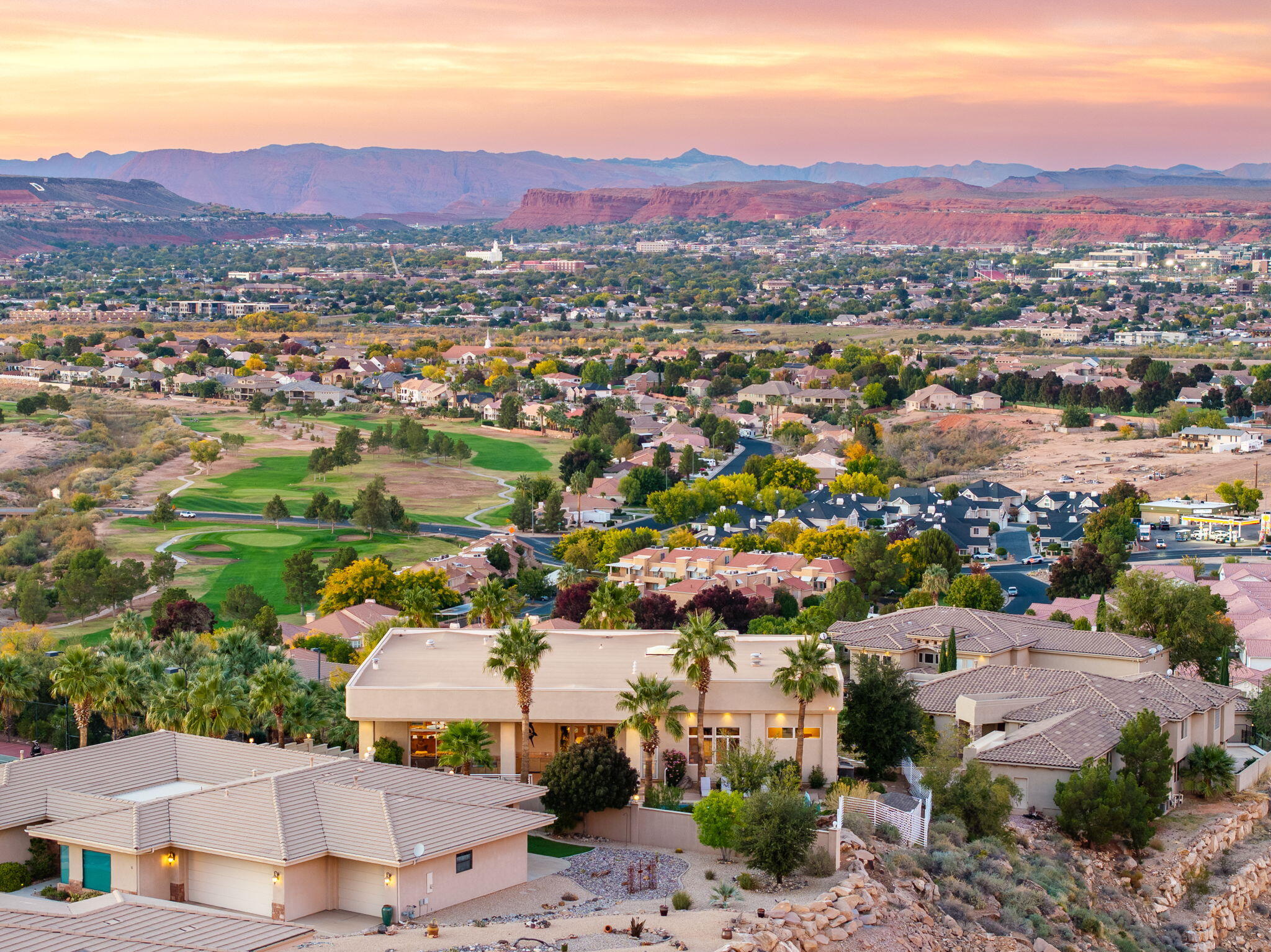 FALCON POINT - Residential