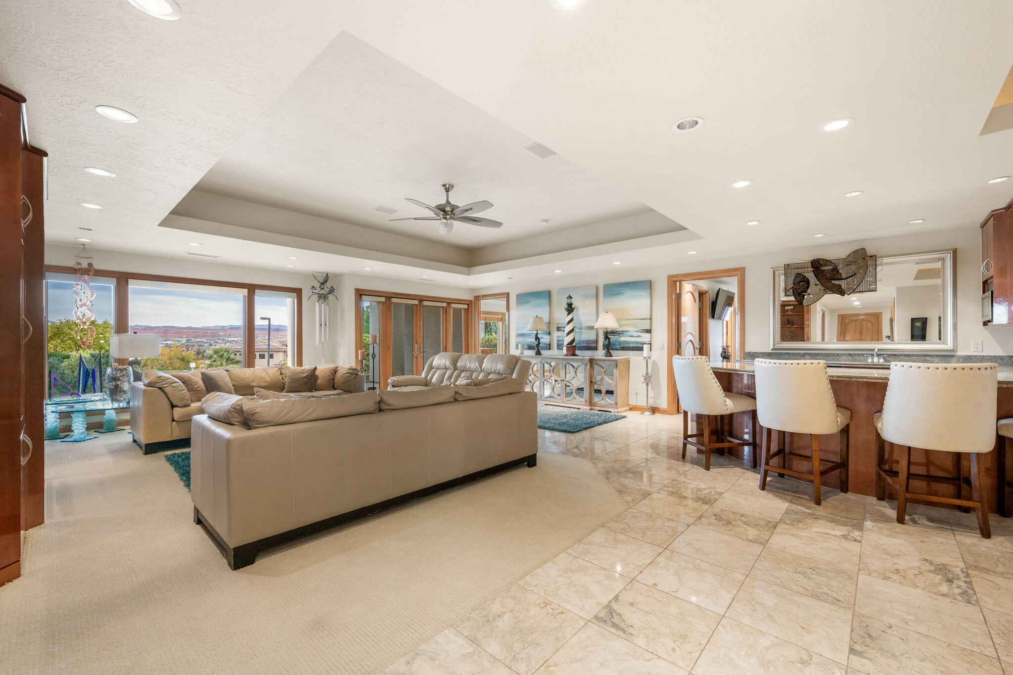 FALCON POINT - Residential