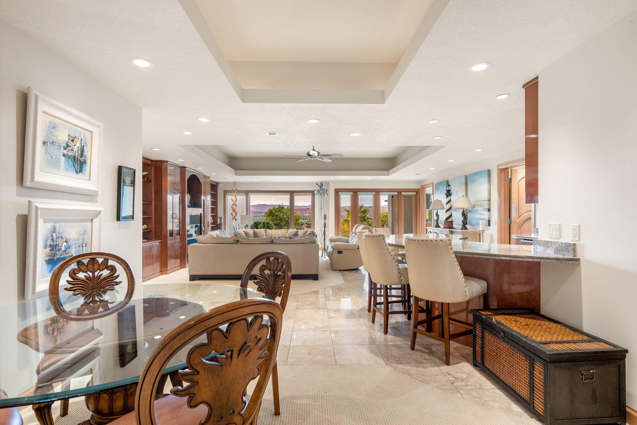 FALCON POINT - Residential