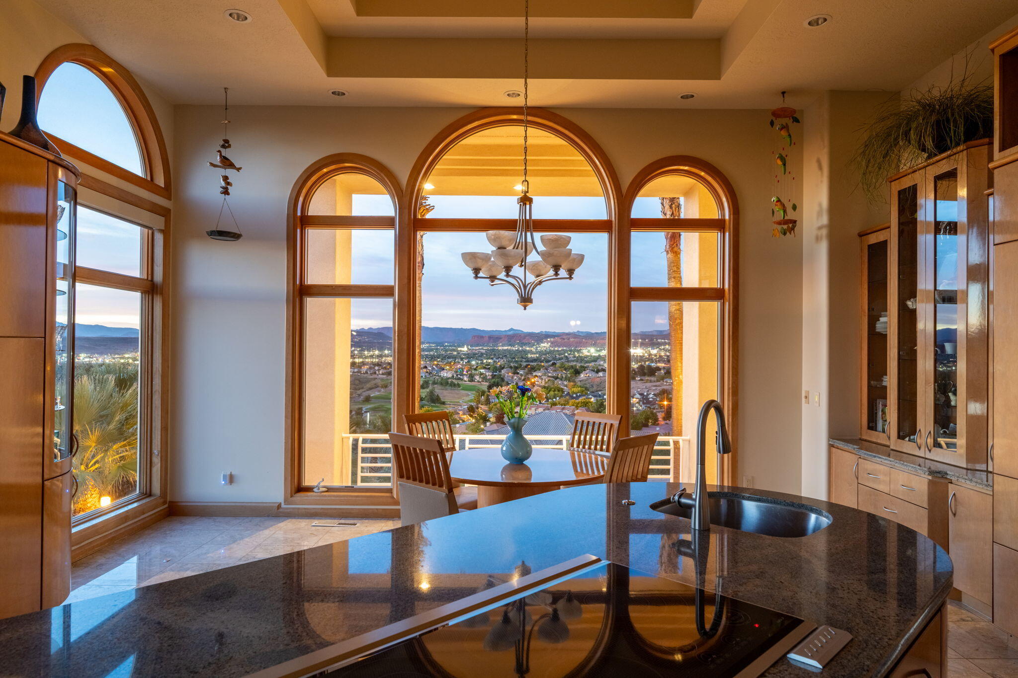FALCON POINT - Residential