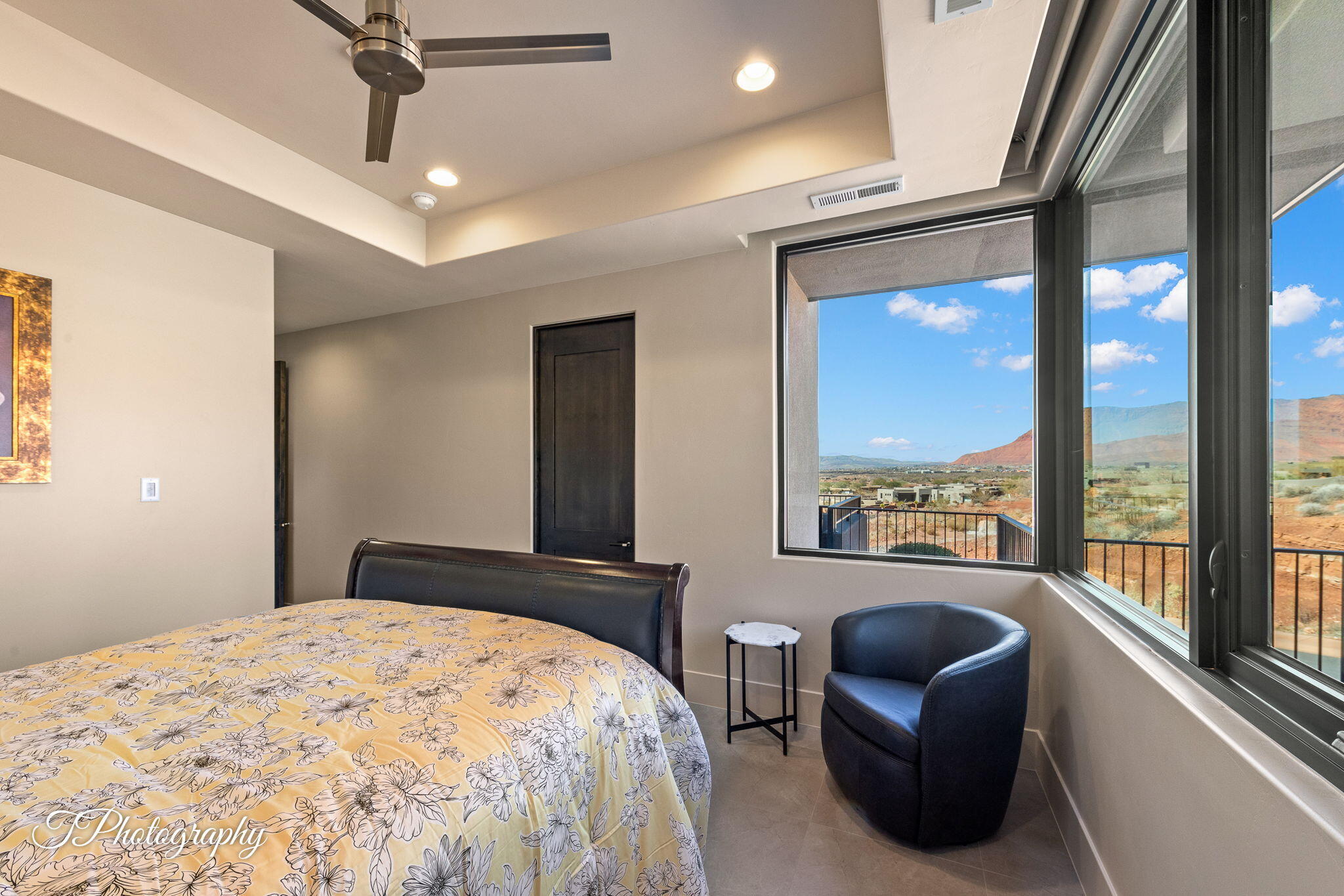 VISTAS AT ENTRADA - Residential