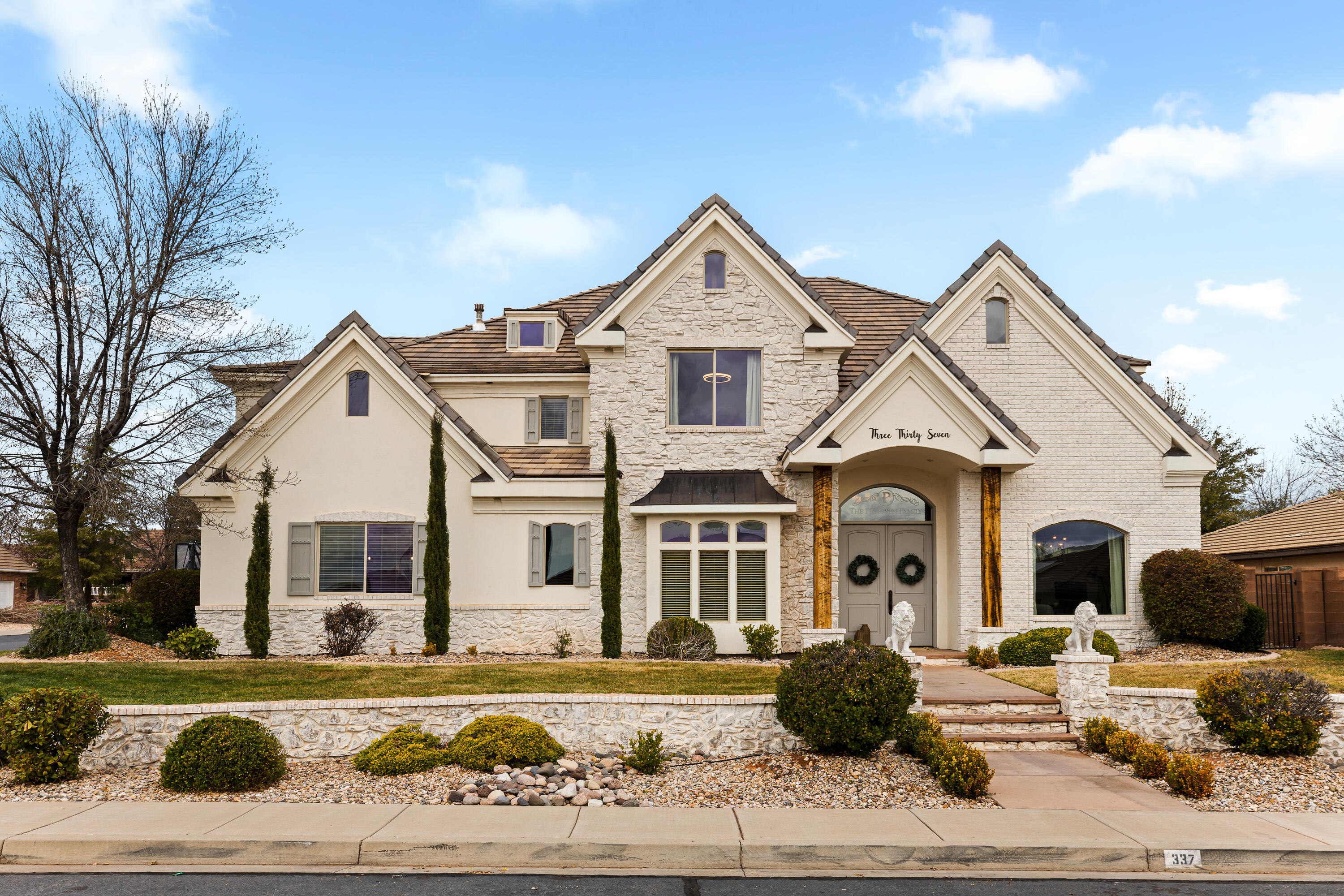 HERITAGE ESTATES - Residential