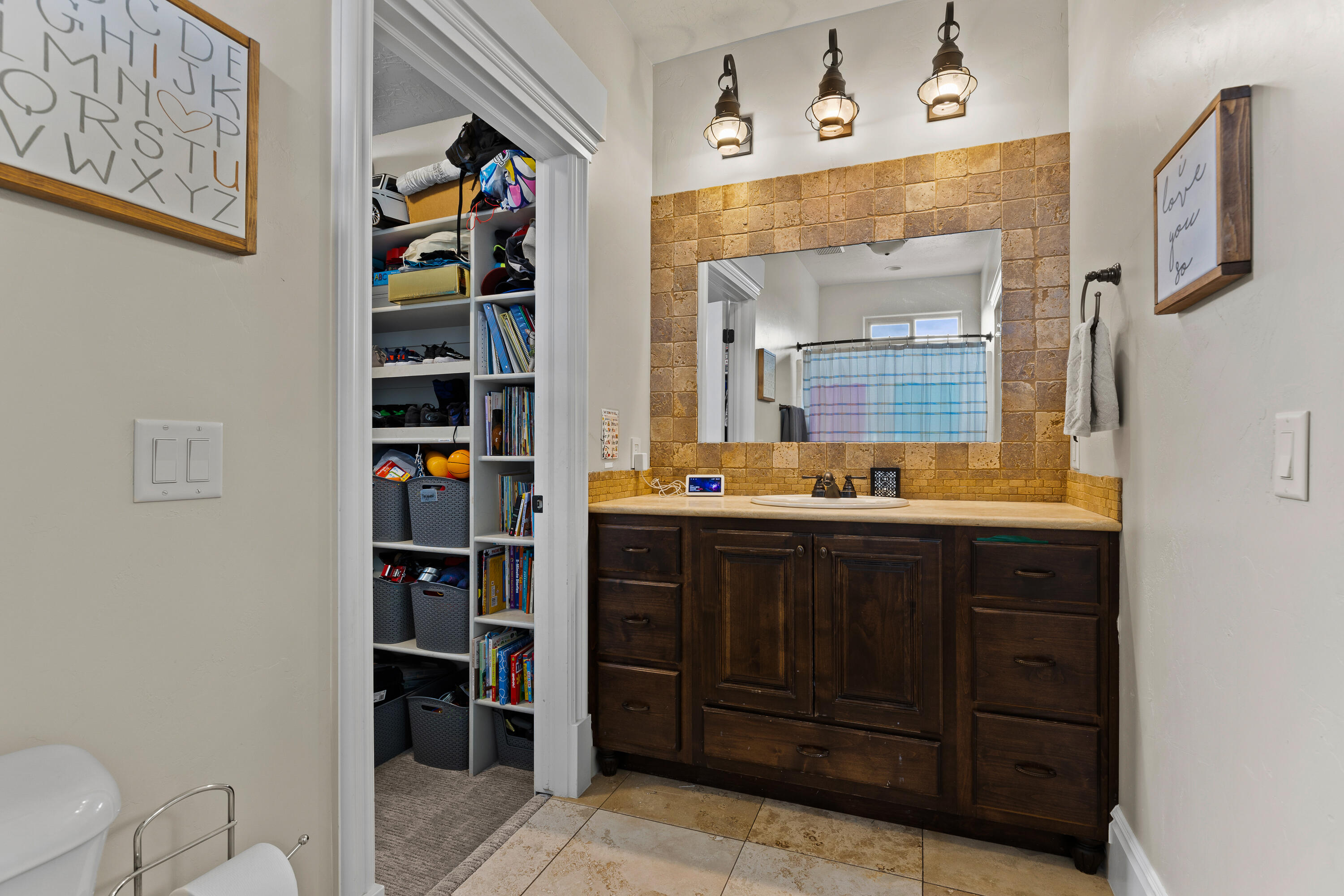 HERITAGE ESTATES - Residential