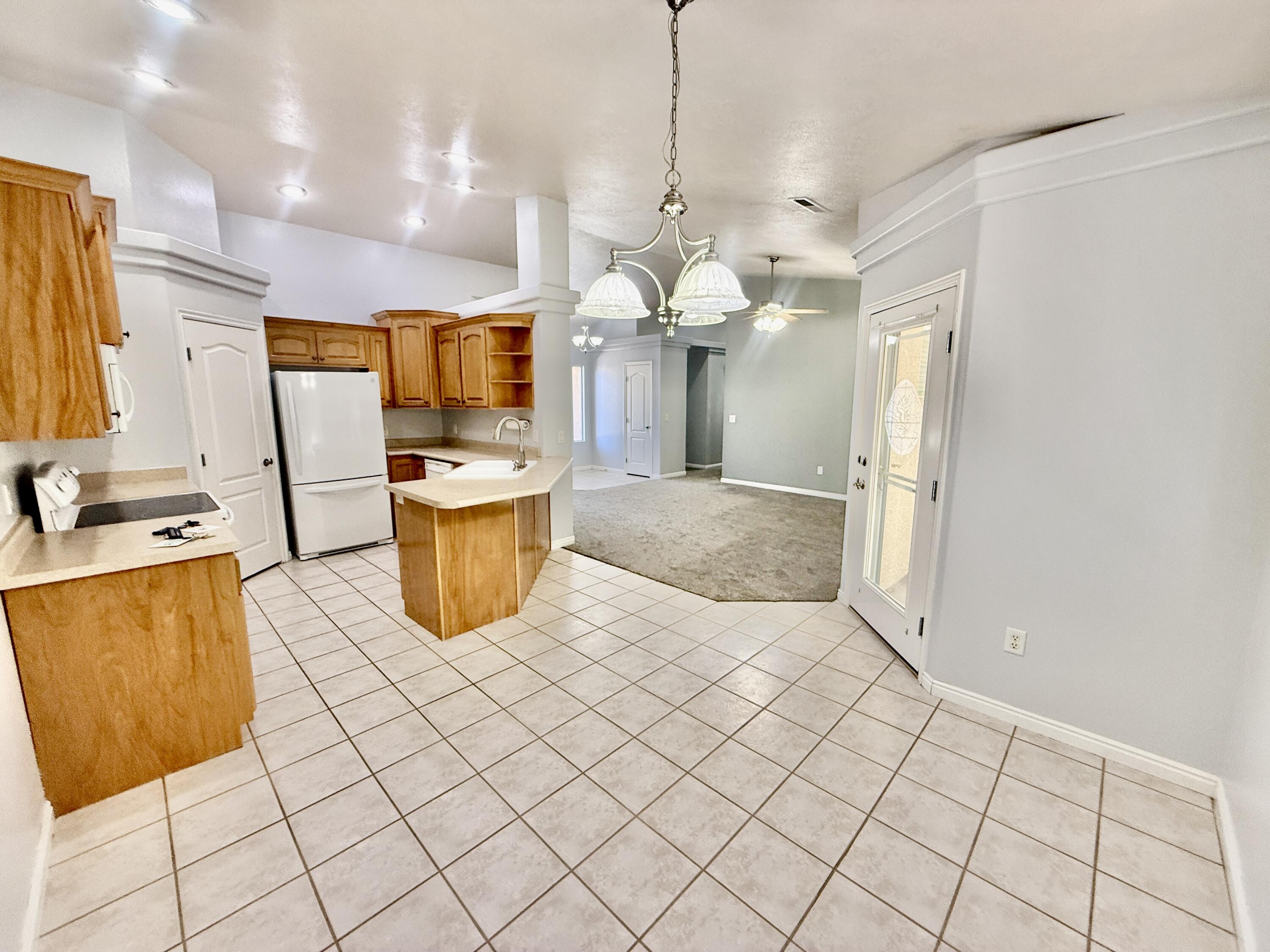 MIRAGE ESTATES - Residential