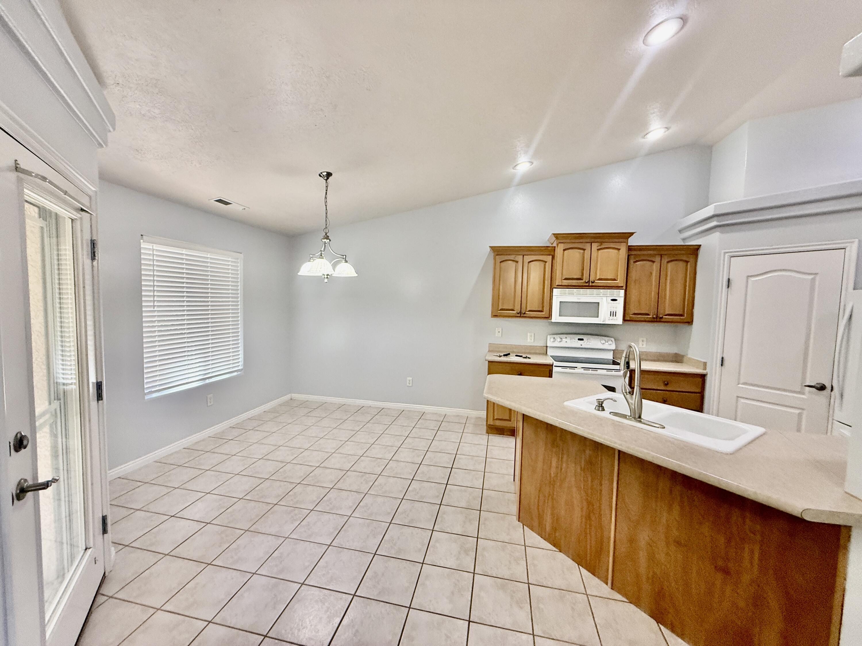 MIRAGE ESTATES - Residential