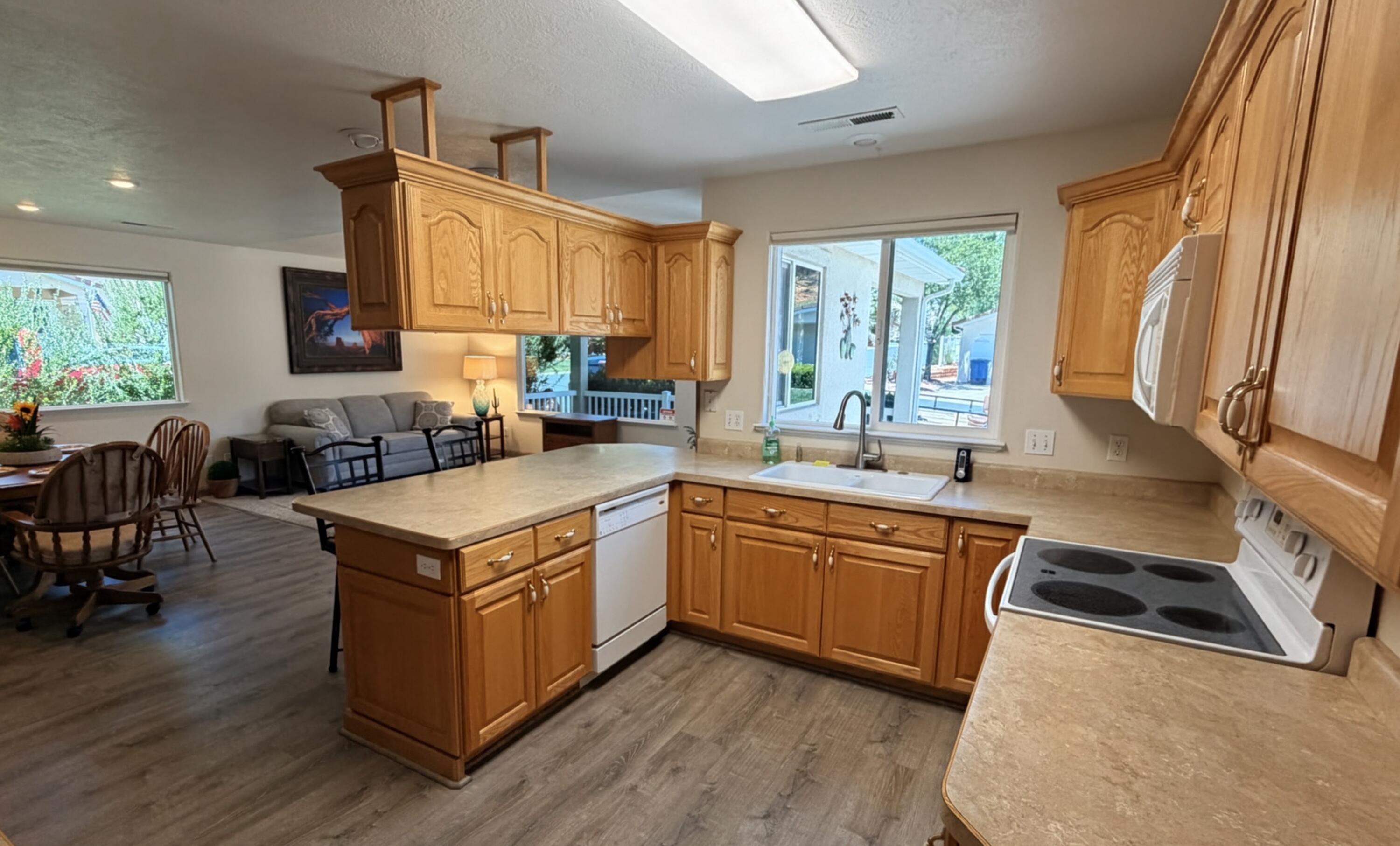 CANYON COVE LEISURE HOME COMMUNITY - Residential