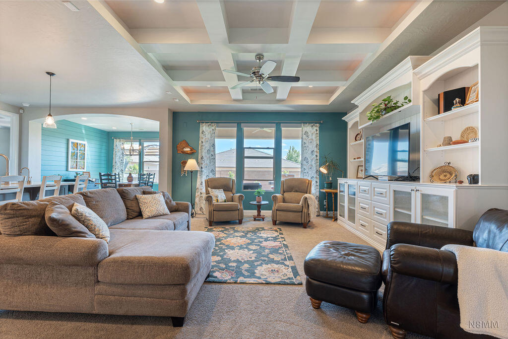 ROADRUNNER RIDGE - Residential