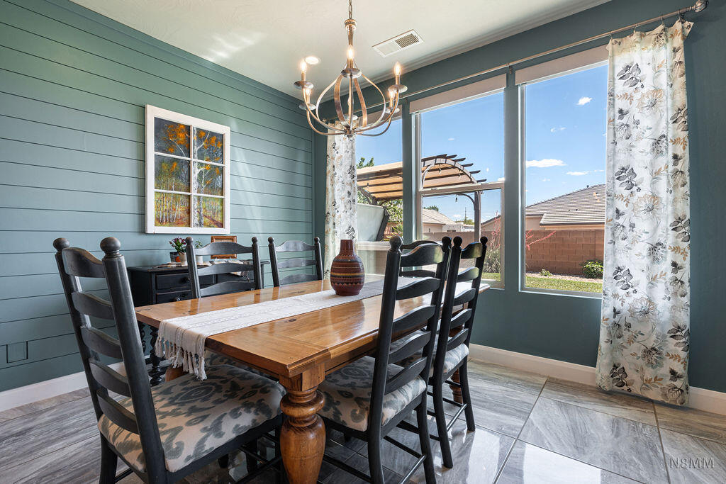 ROADRUNNER RIDGE - Residential