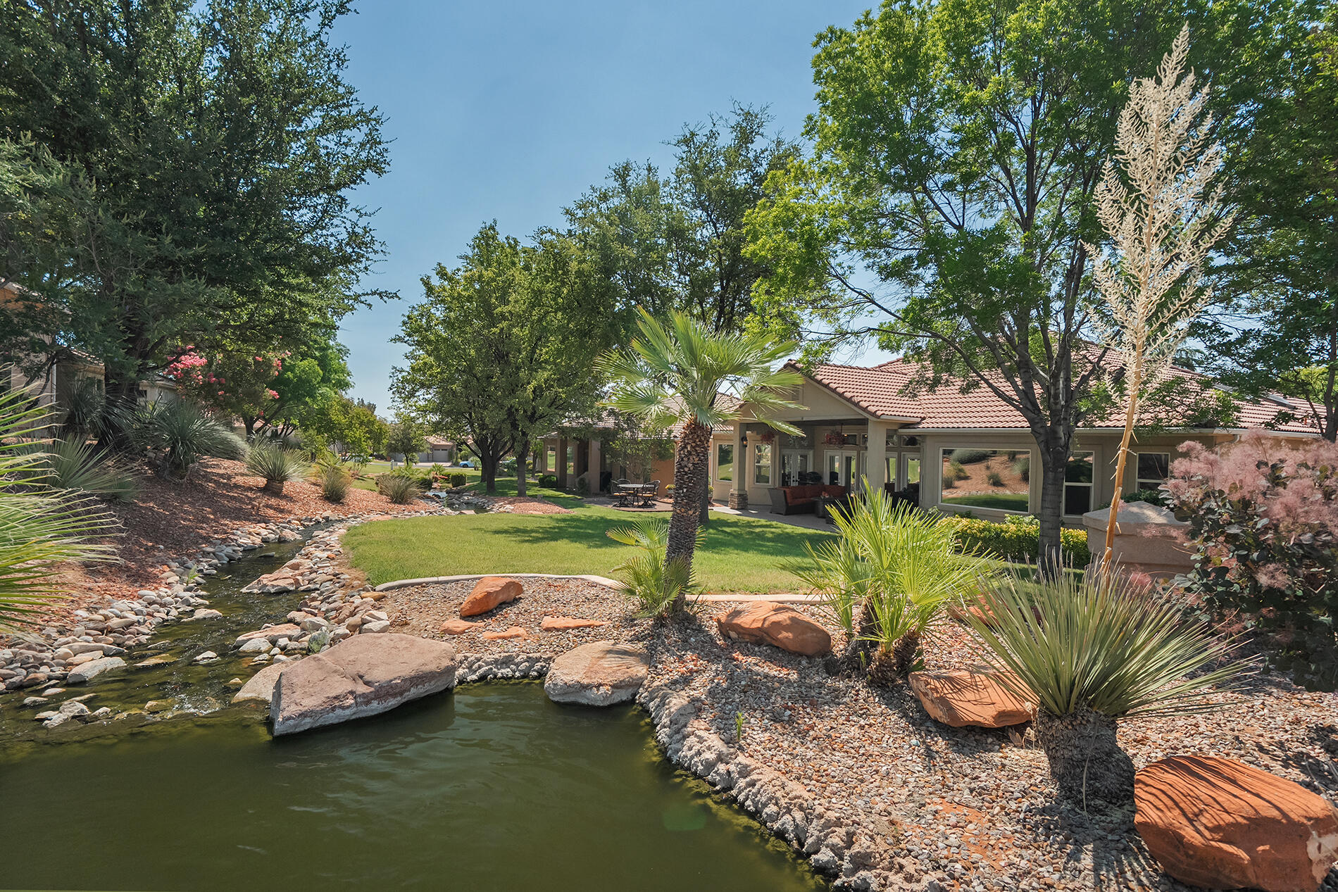 LAS ENTRADAS VILLAGES AT GREEN SPRINGS - Residential