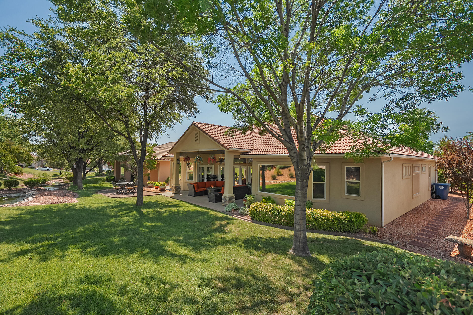 LAS ENTRADAS VILLAGES AT GREEN SPRINGS - Residential