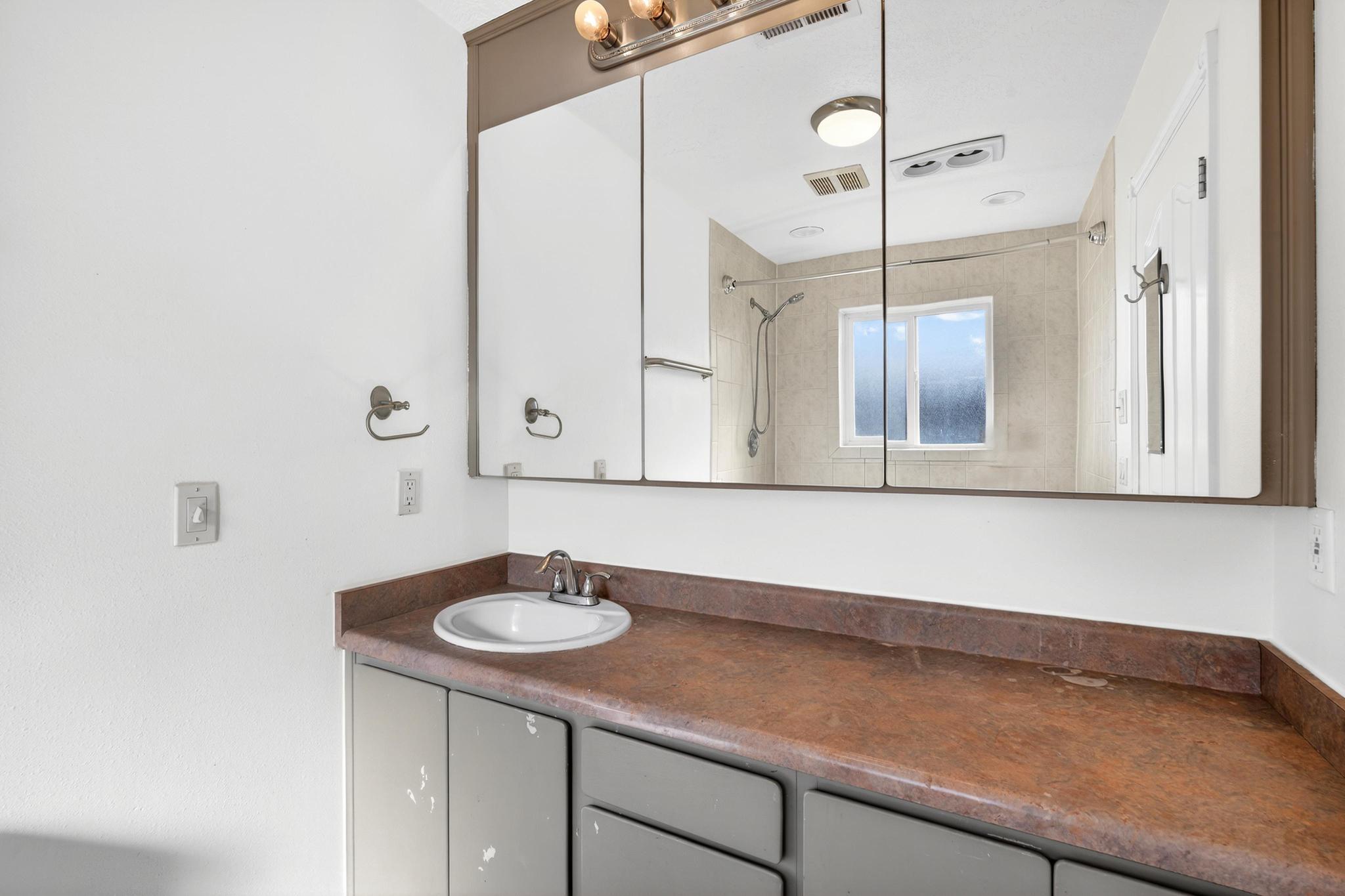 SHORT CREEK - Residential