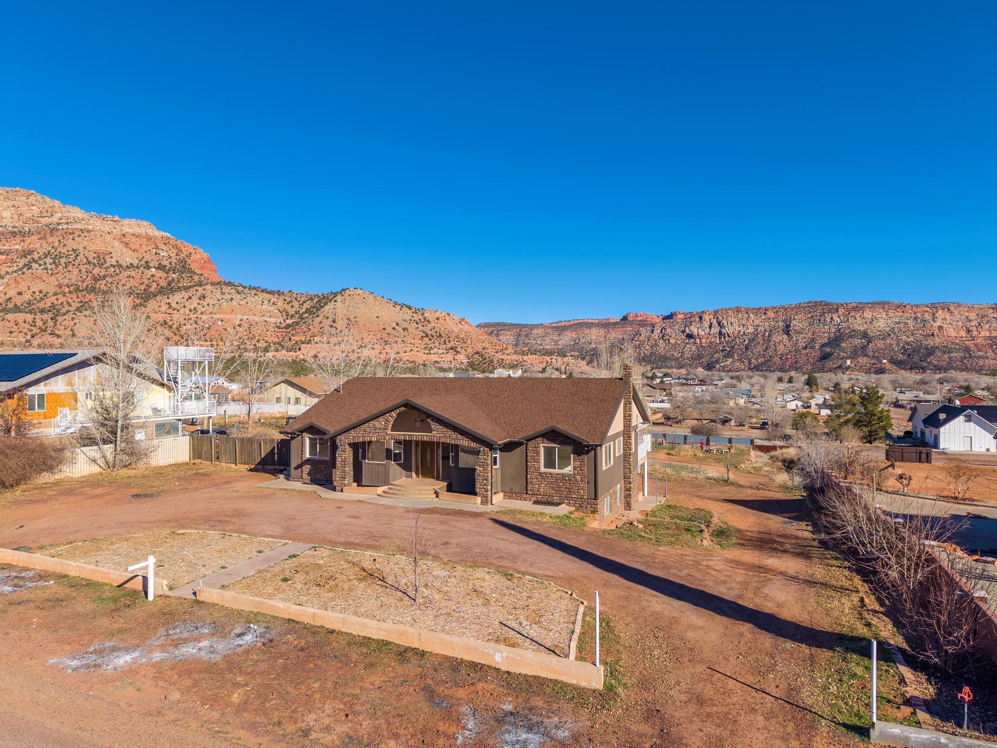 SHORT CREEK - Residential
