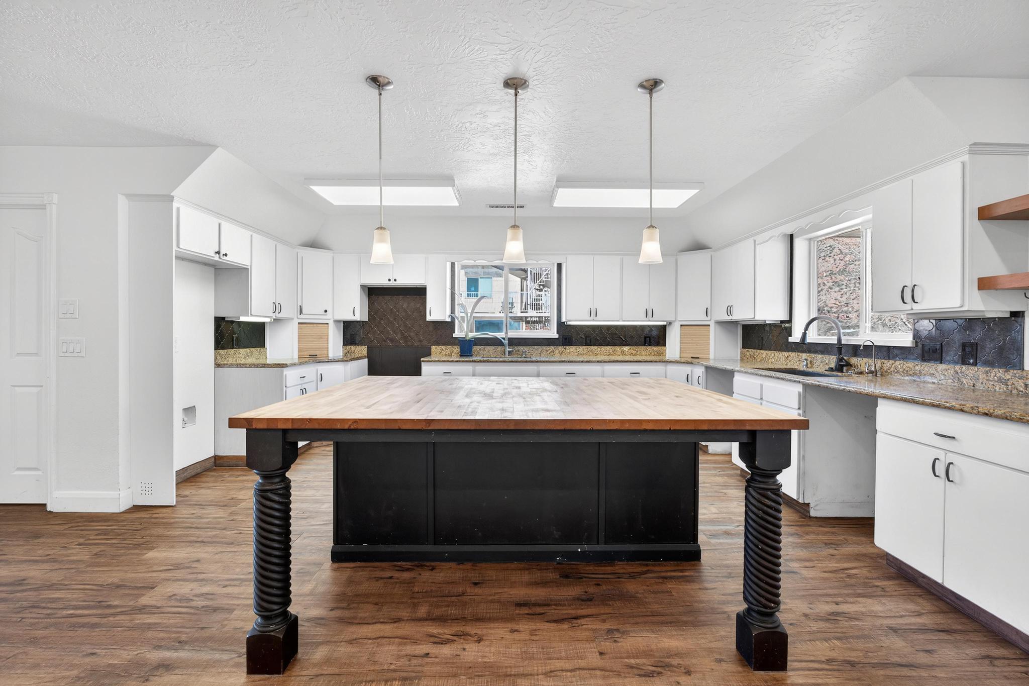SHORT CREEK - Residential