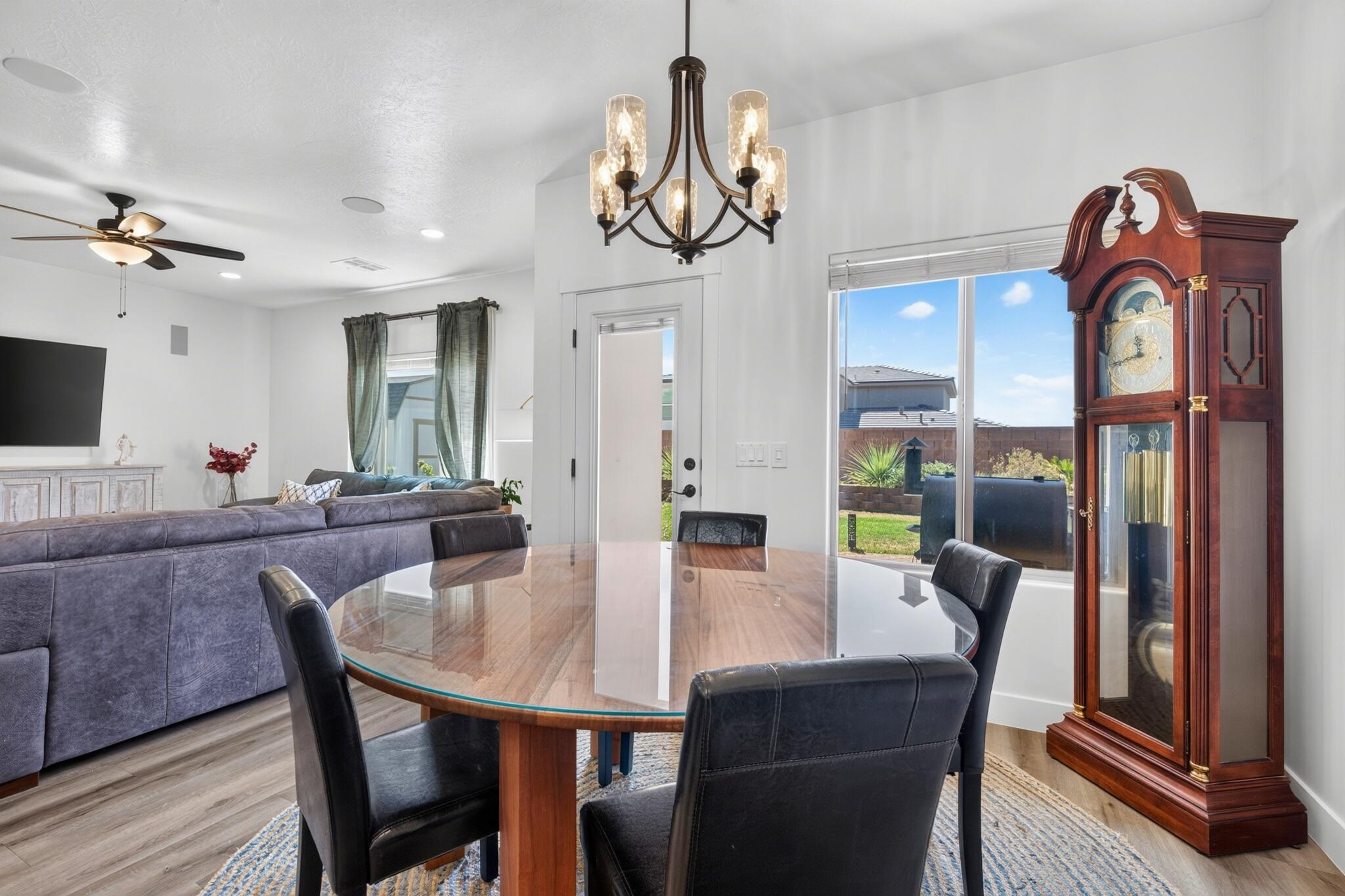 SAGE CANYON - Residential