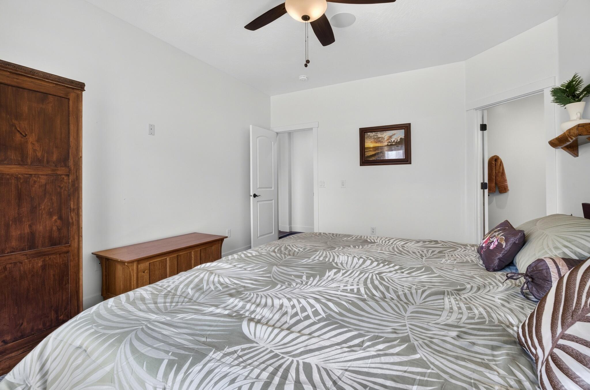 SAGE CANYON - Residential