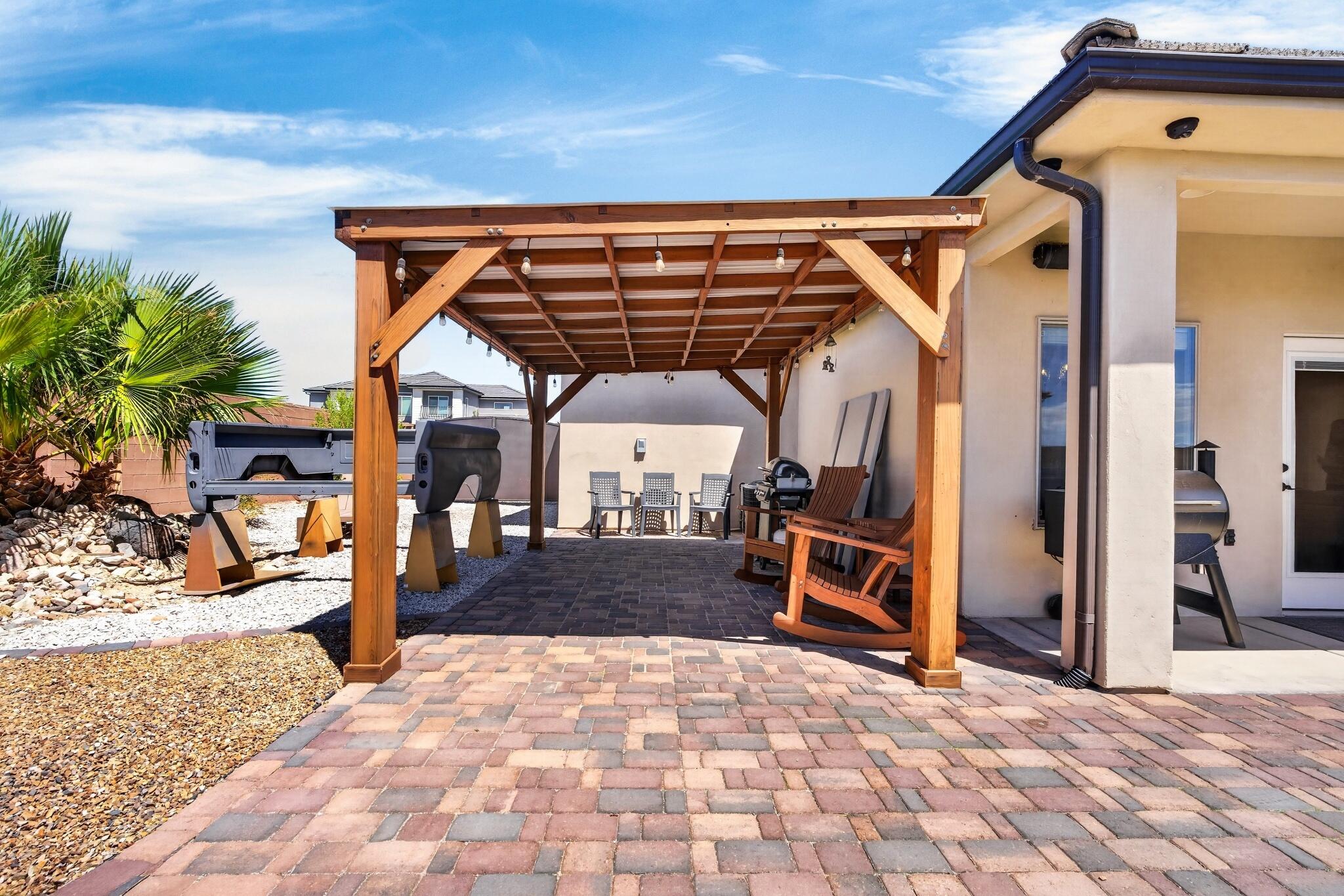 SAGE CANYON - Residential