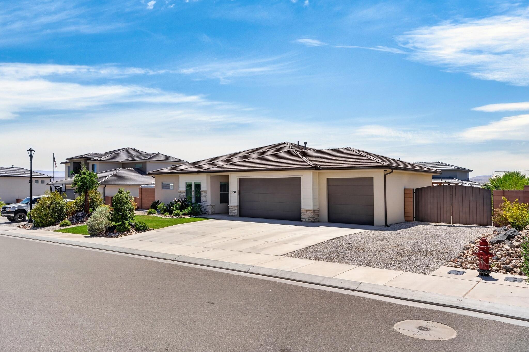 SAGE CANYON - Residential