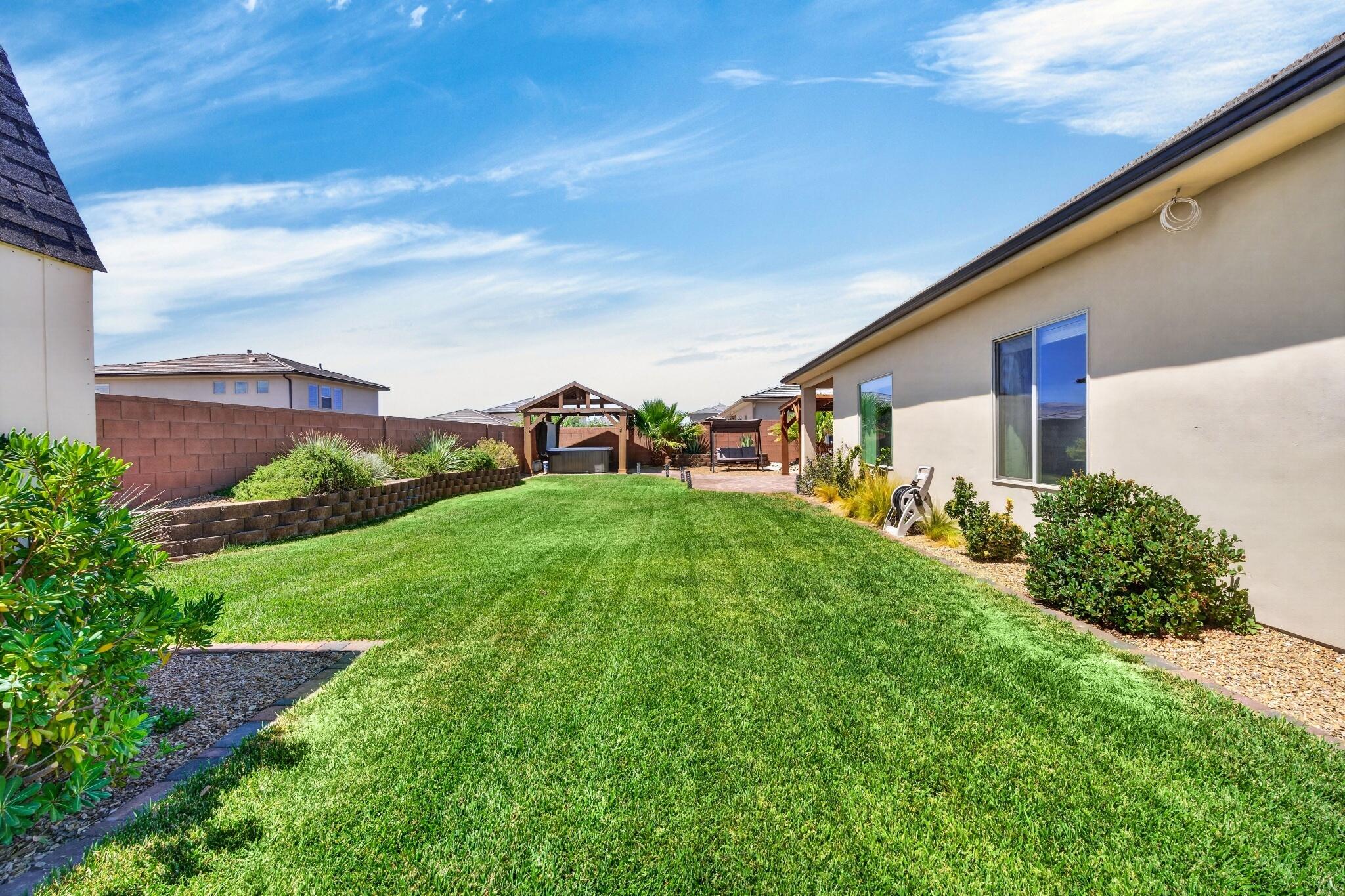 SAGE CANYON - Residential