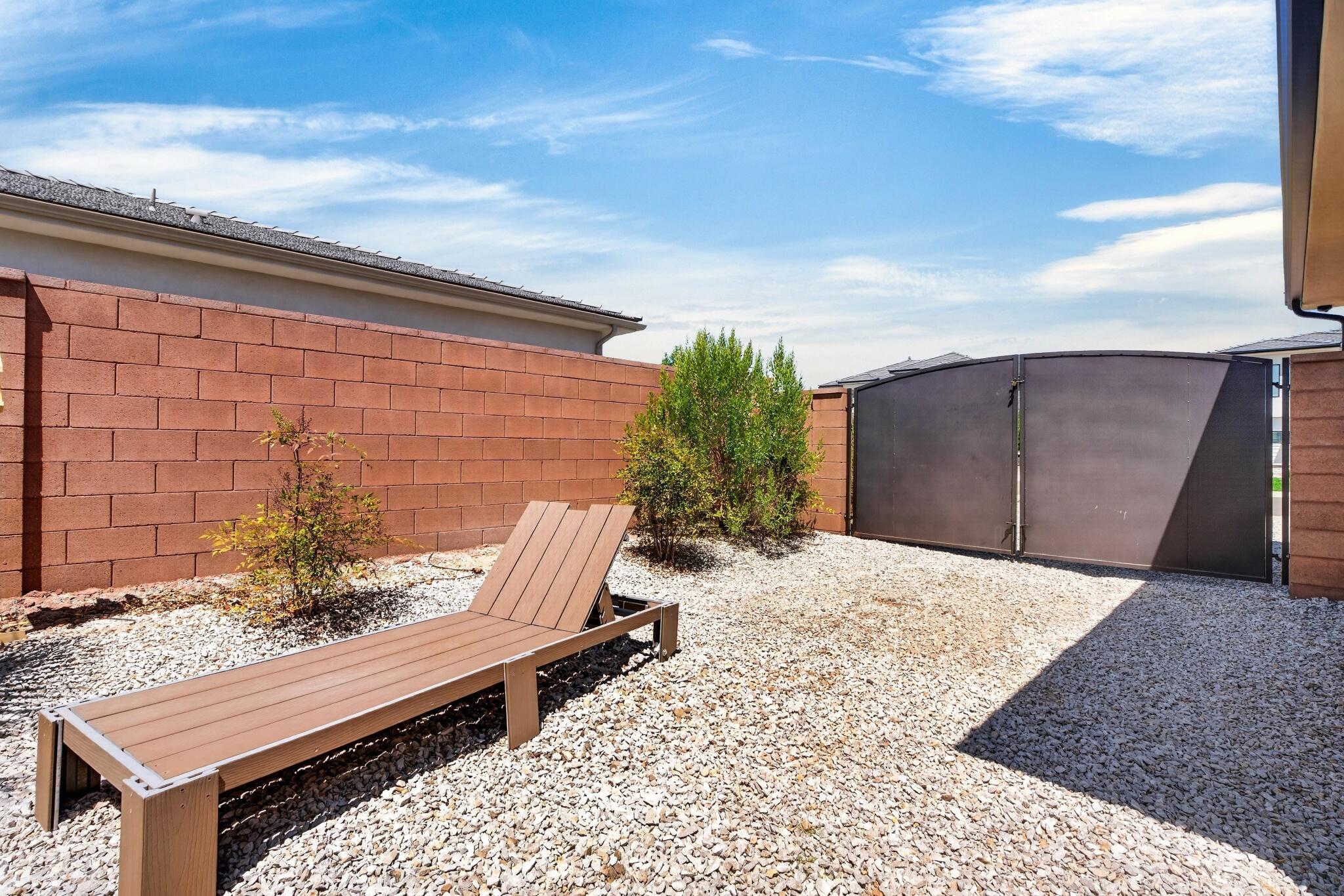 SAGE CANYON - Residential