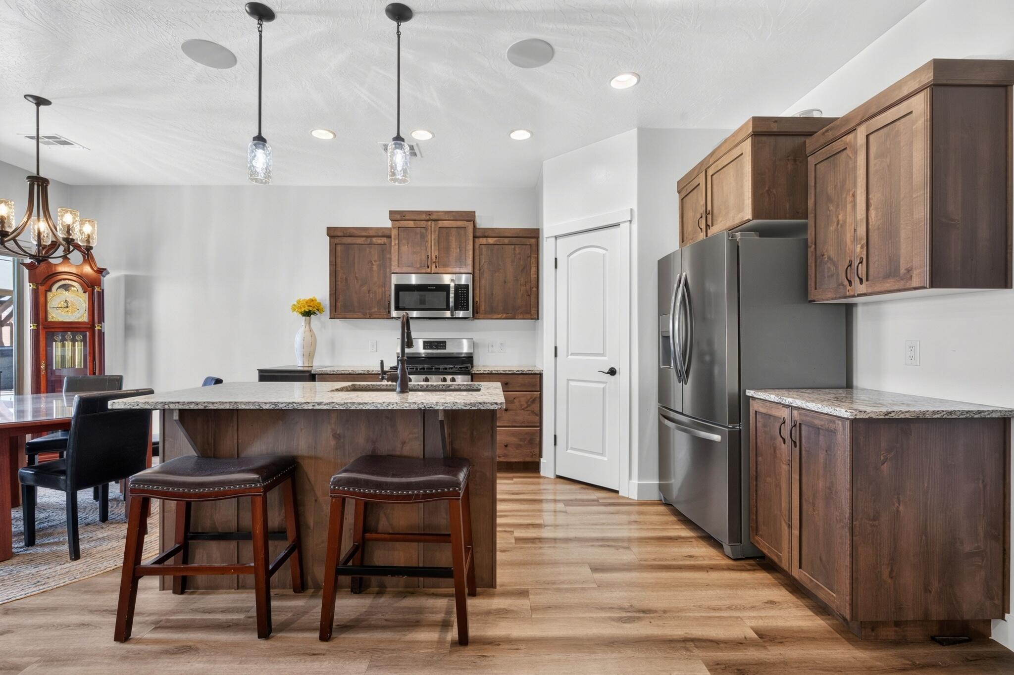 SAGE CANYON - Residential