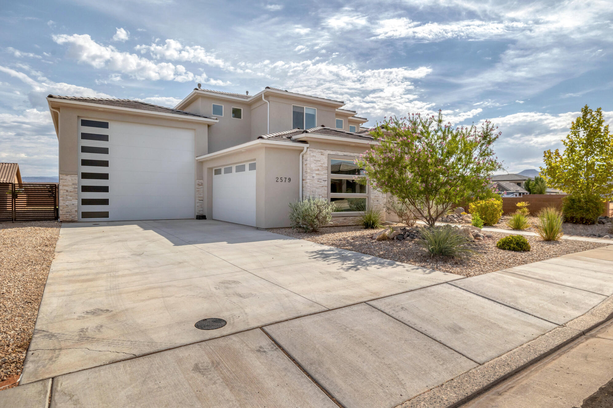 DIXIE SPRINGS - Residential