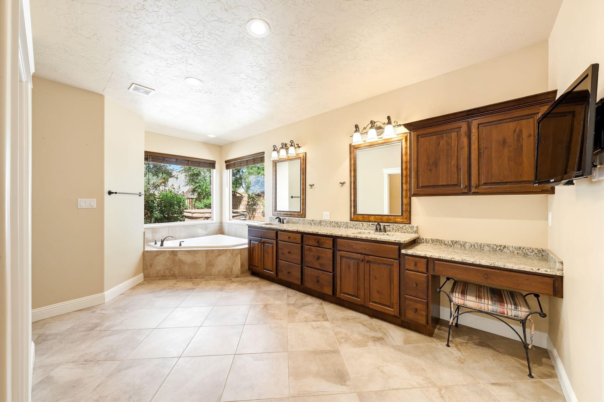MEADOWS AT STUCKI FARMS - Residential