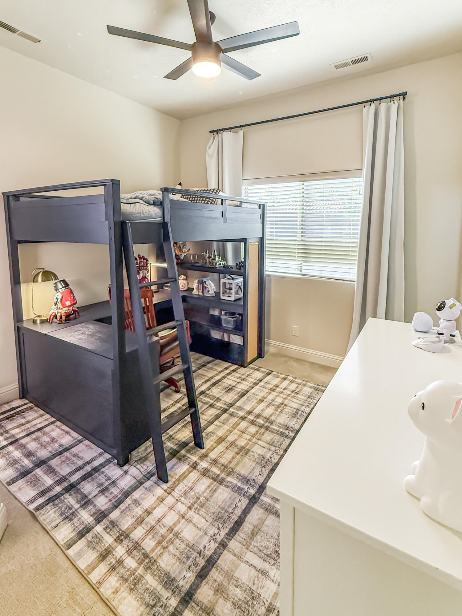 BOULDER SPRINGS VILLAS - Residential