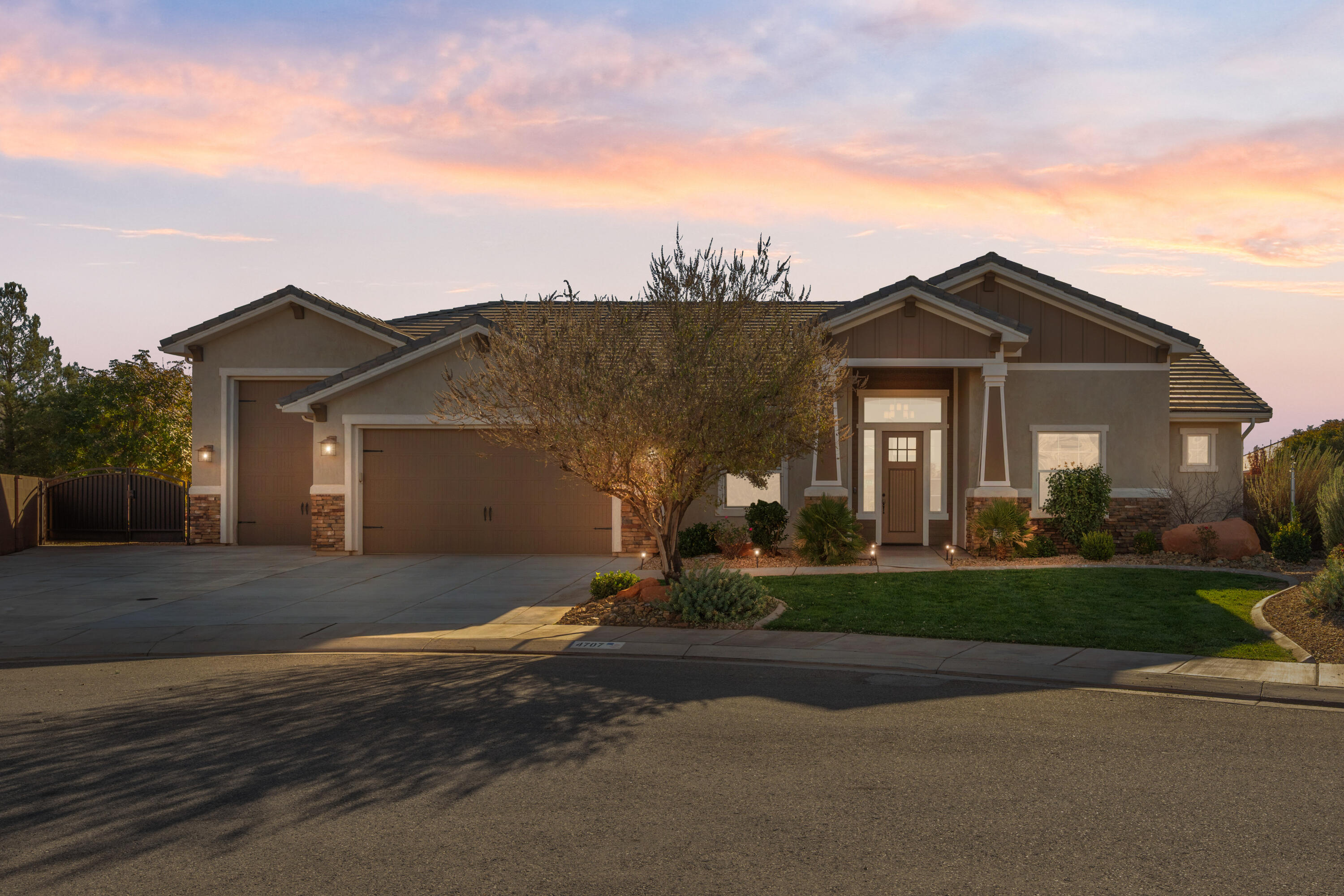 HOMESTEADS AT STUCKI FARMS - Residential