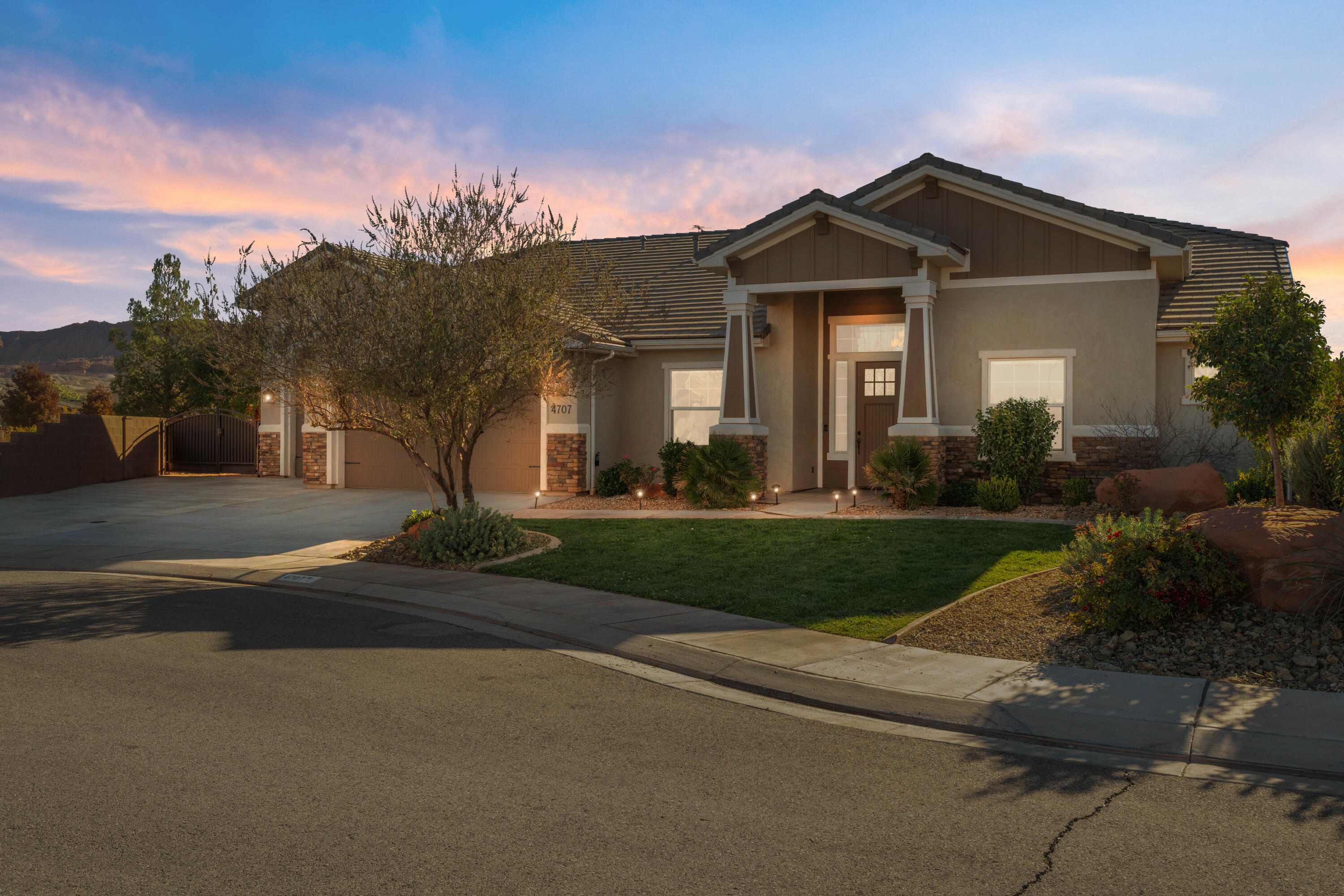 HOMESTEADS AT STUCKI FARMS - Residential