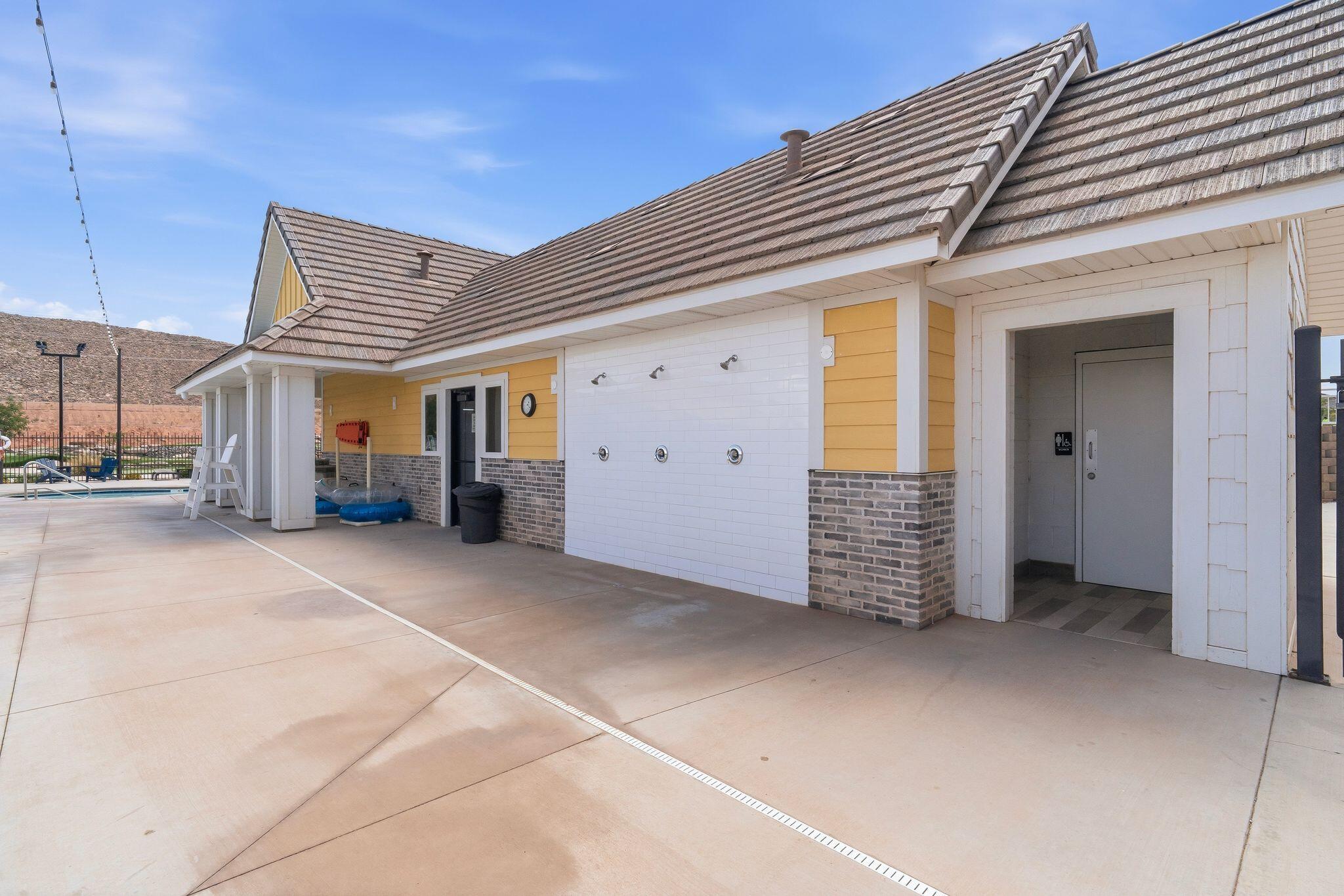 HOMESTEADS AT STUCKI FARMS - Residential