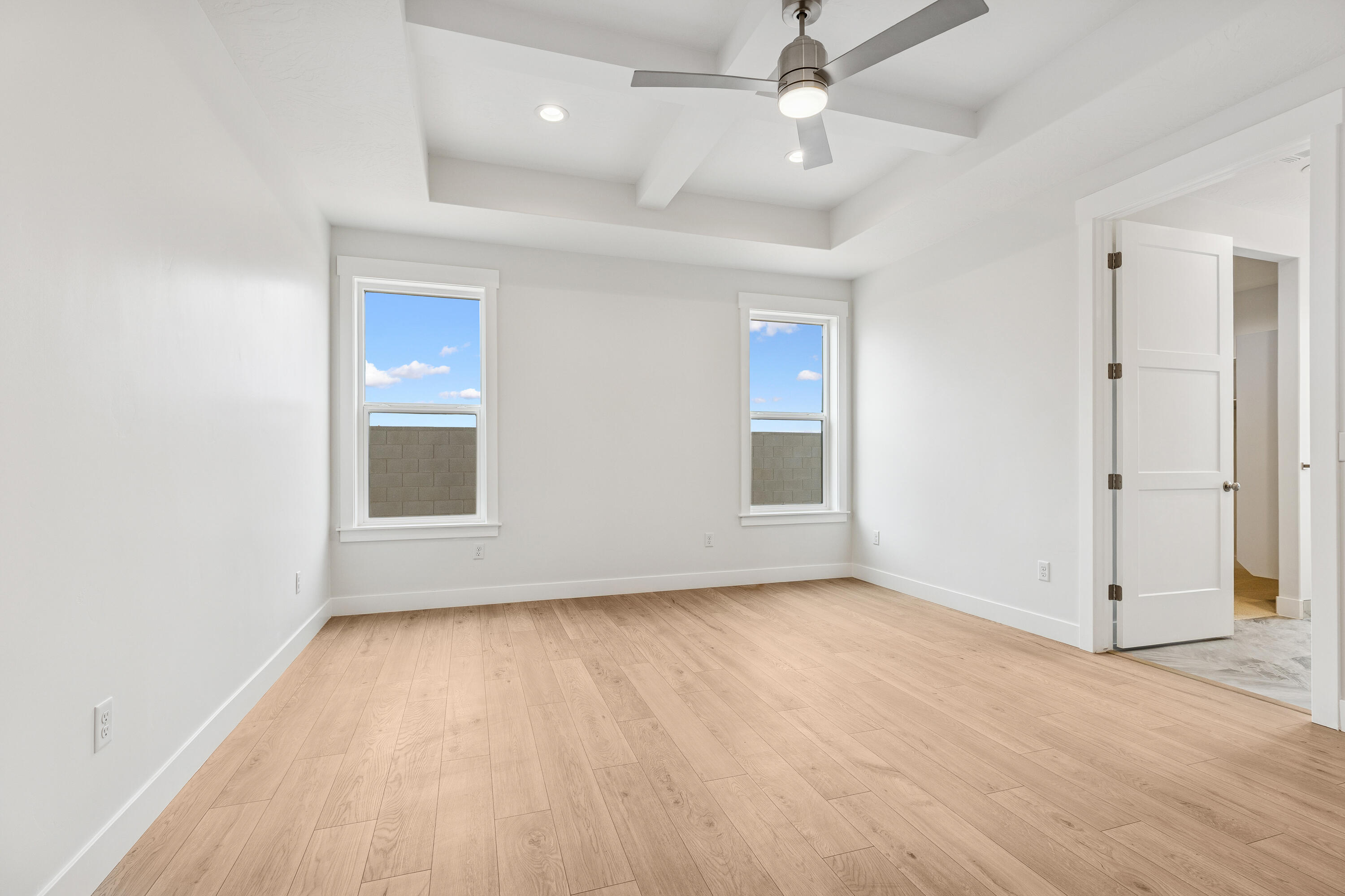RED SLATE ESTATES - Residential