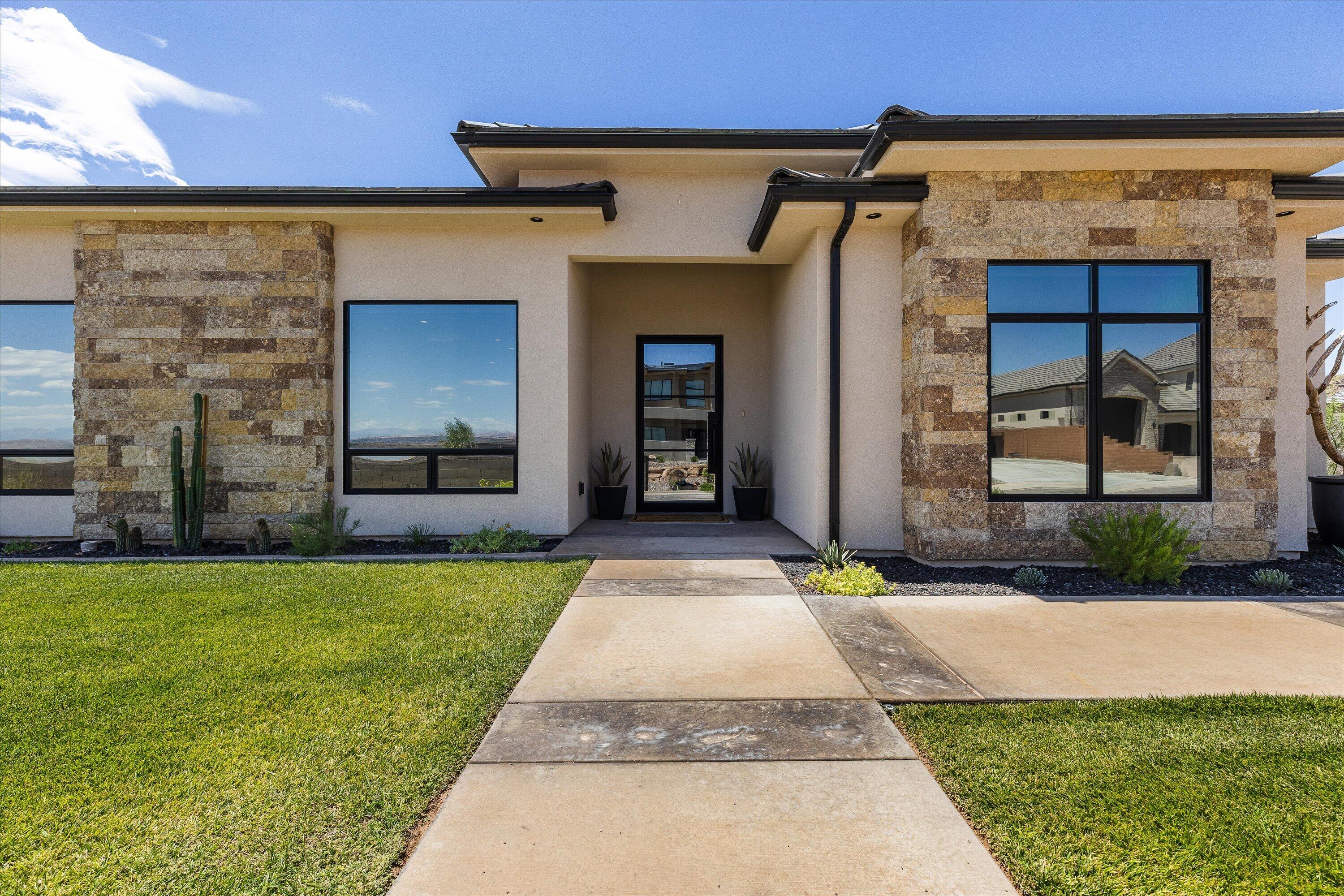 TONAQUINT COVE - Residential