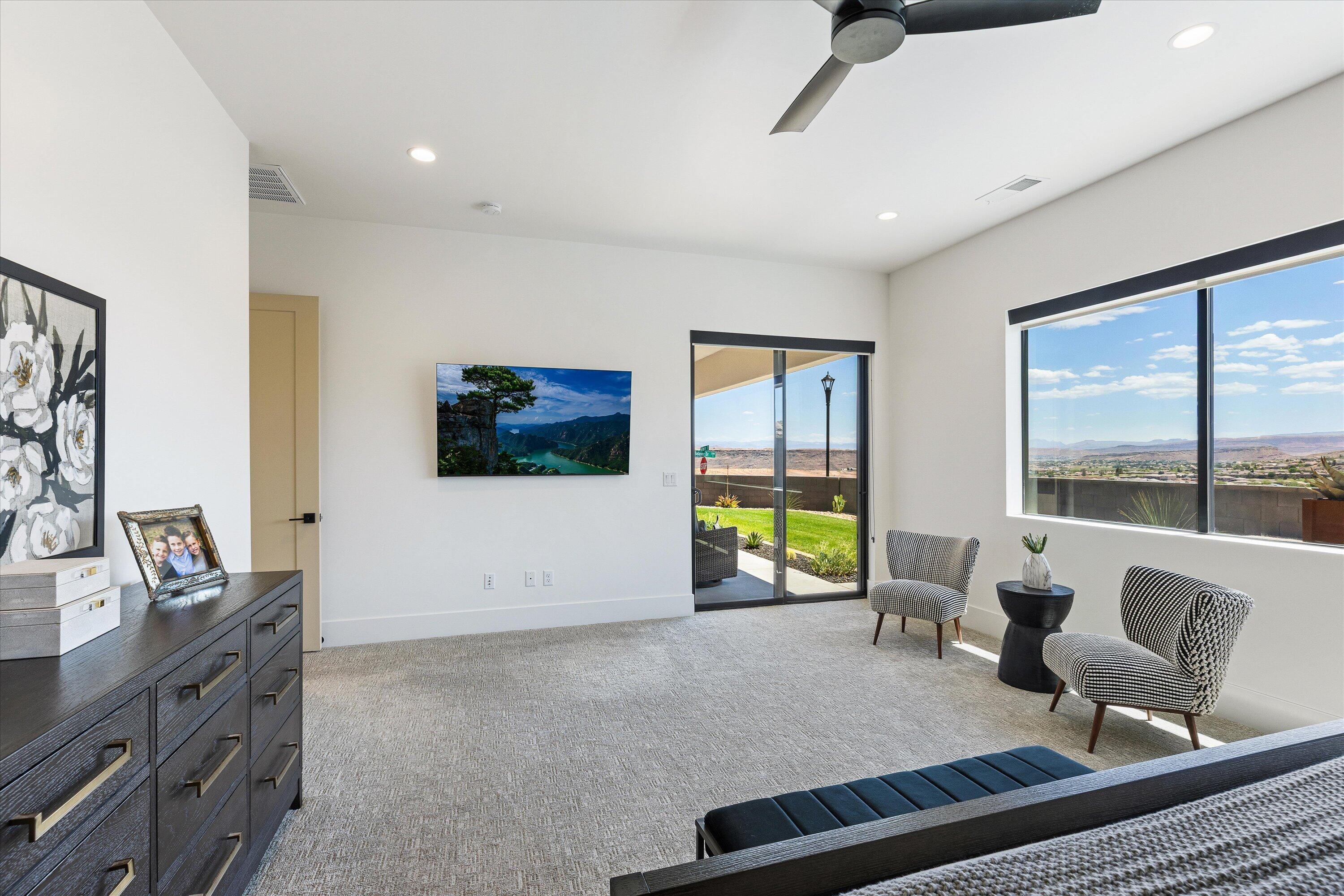 TONAQUINT COVE - Residential