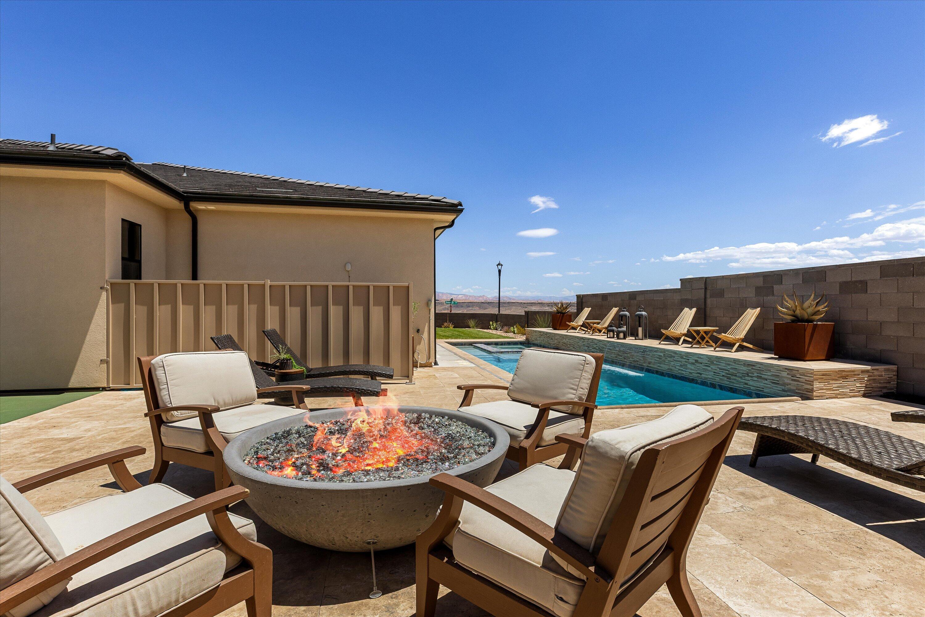 TONAQUINT COVE - Residential