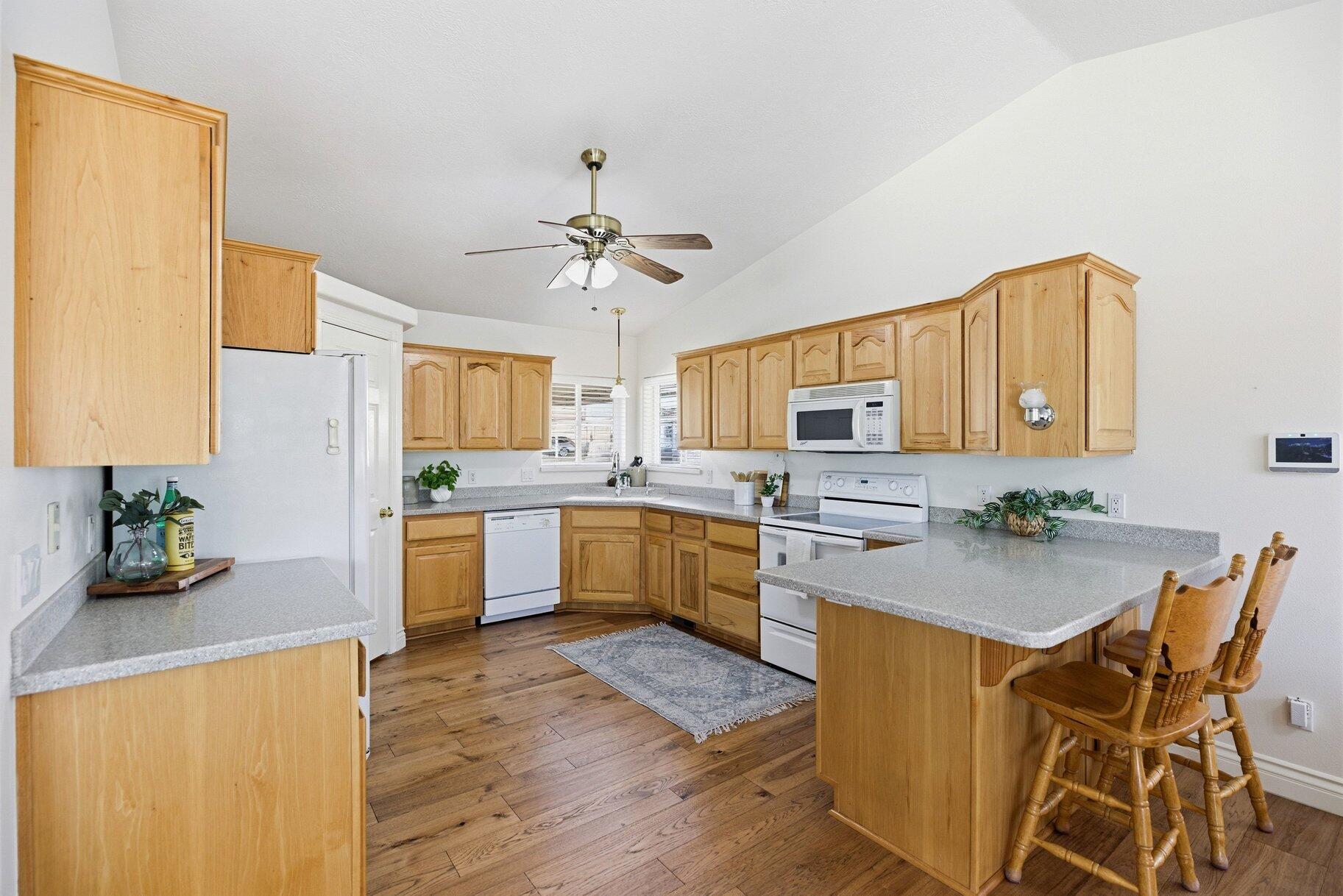 KINGS ROW ESTATES - Residential