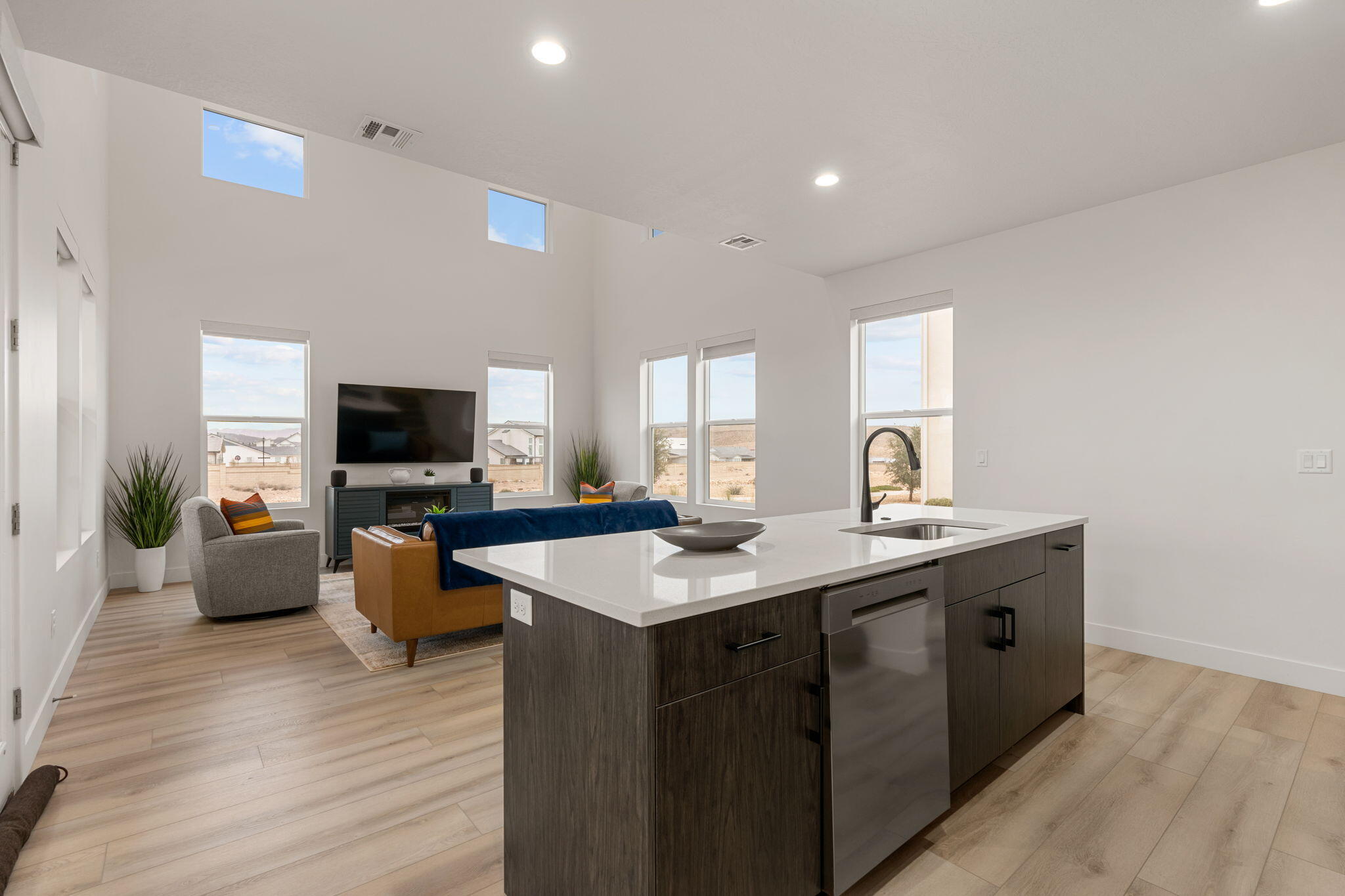 DESERT COLOR SAGE HAVEN - Residential