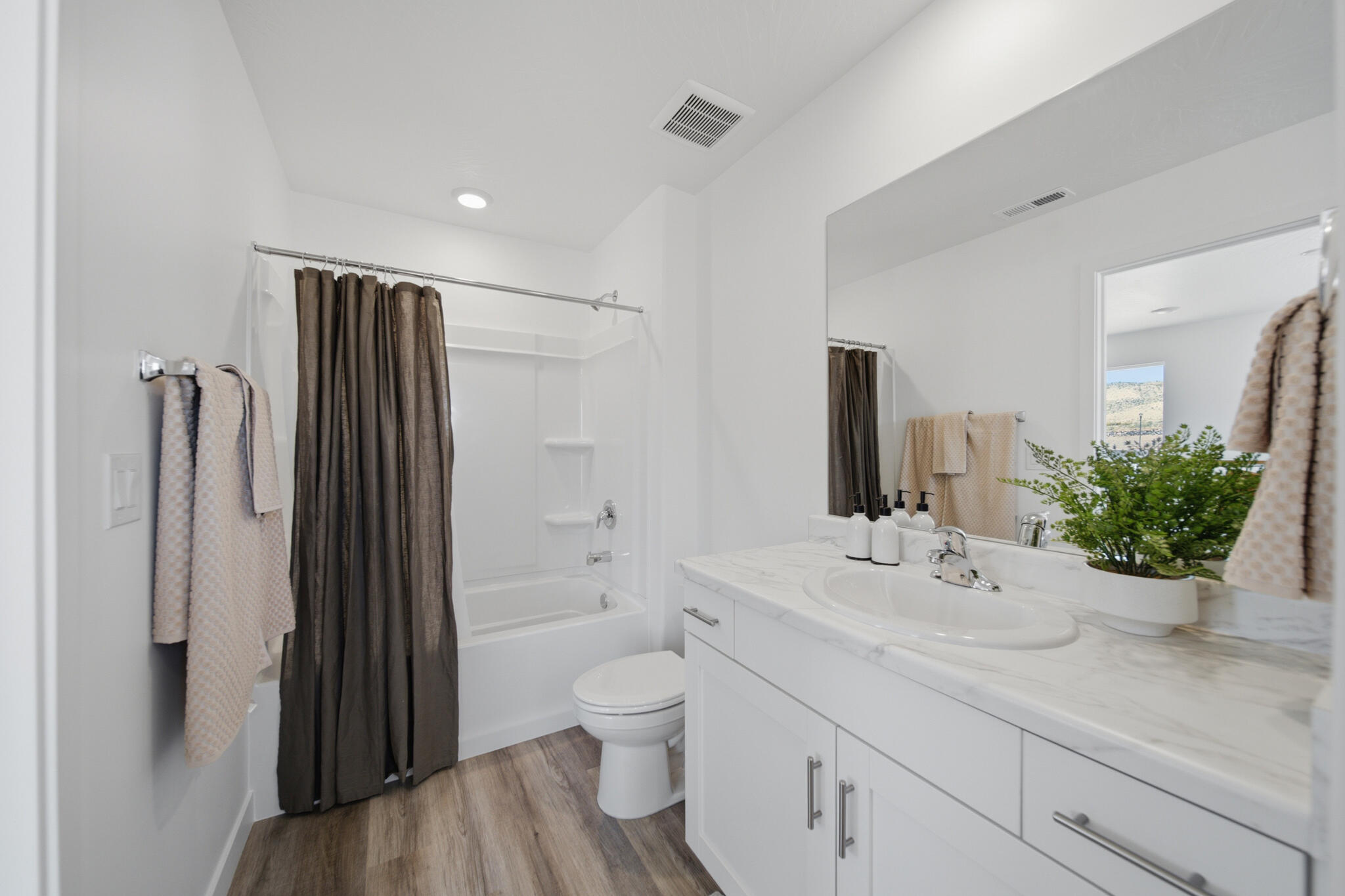 LAVENDER CANYON AT LONG VALLEY - Residential