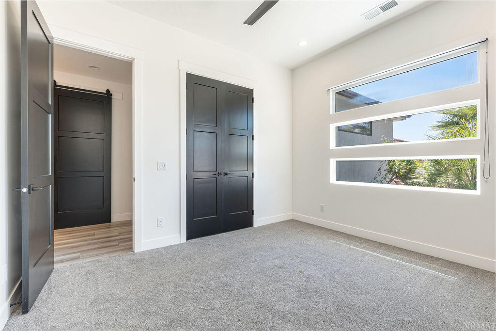 NICHOLS PEAK - Residential