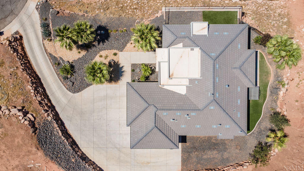 NICHOLS PEAK - Residential