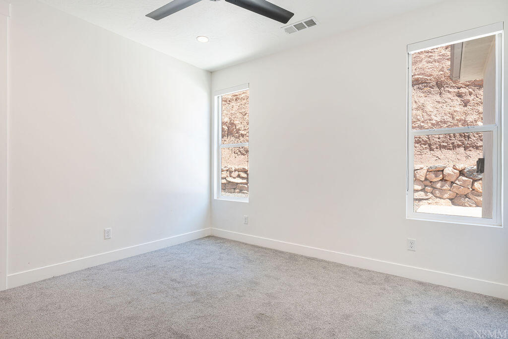 NICHOLS PEAK - Residential