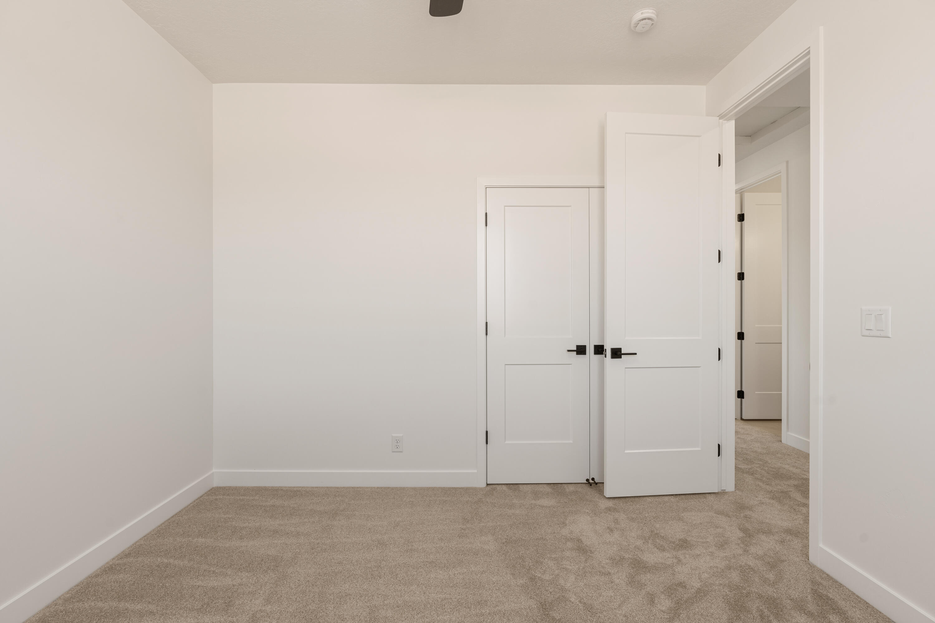 PIONEER POINTE - Residential