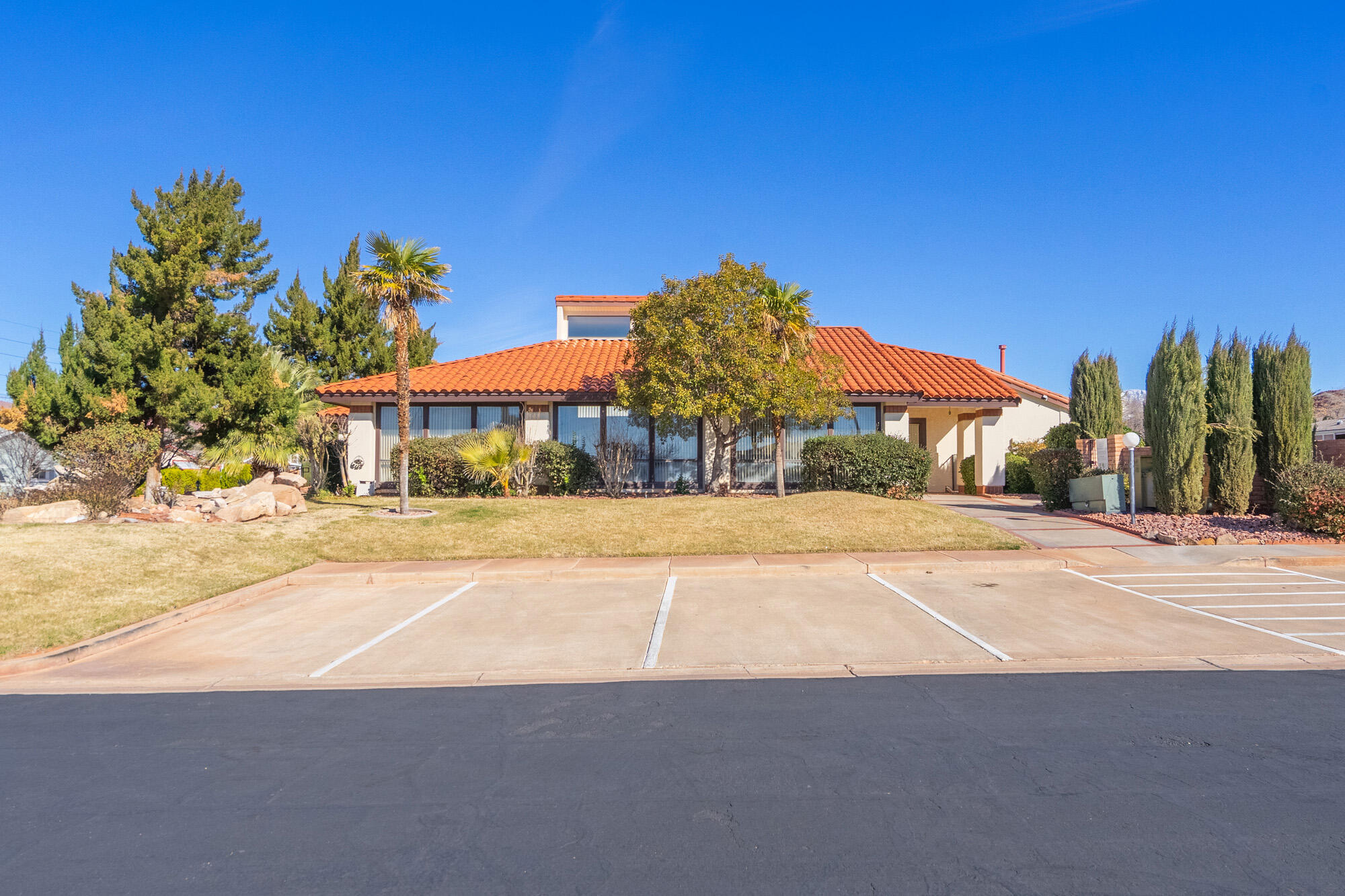 RAINBOW RIDGE MOBILE HOME PARK - Residential