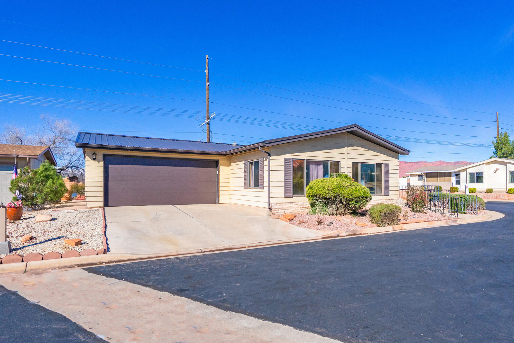 RAINBOW RIDGE MOBILE HOME PARK - Residential
